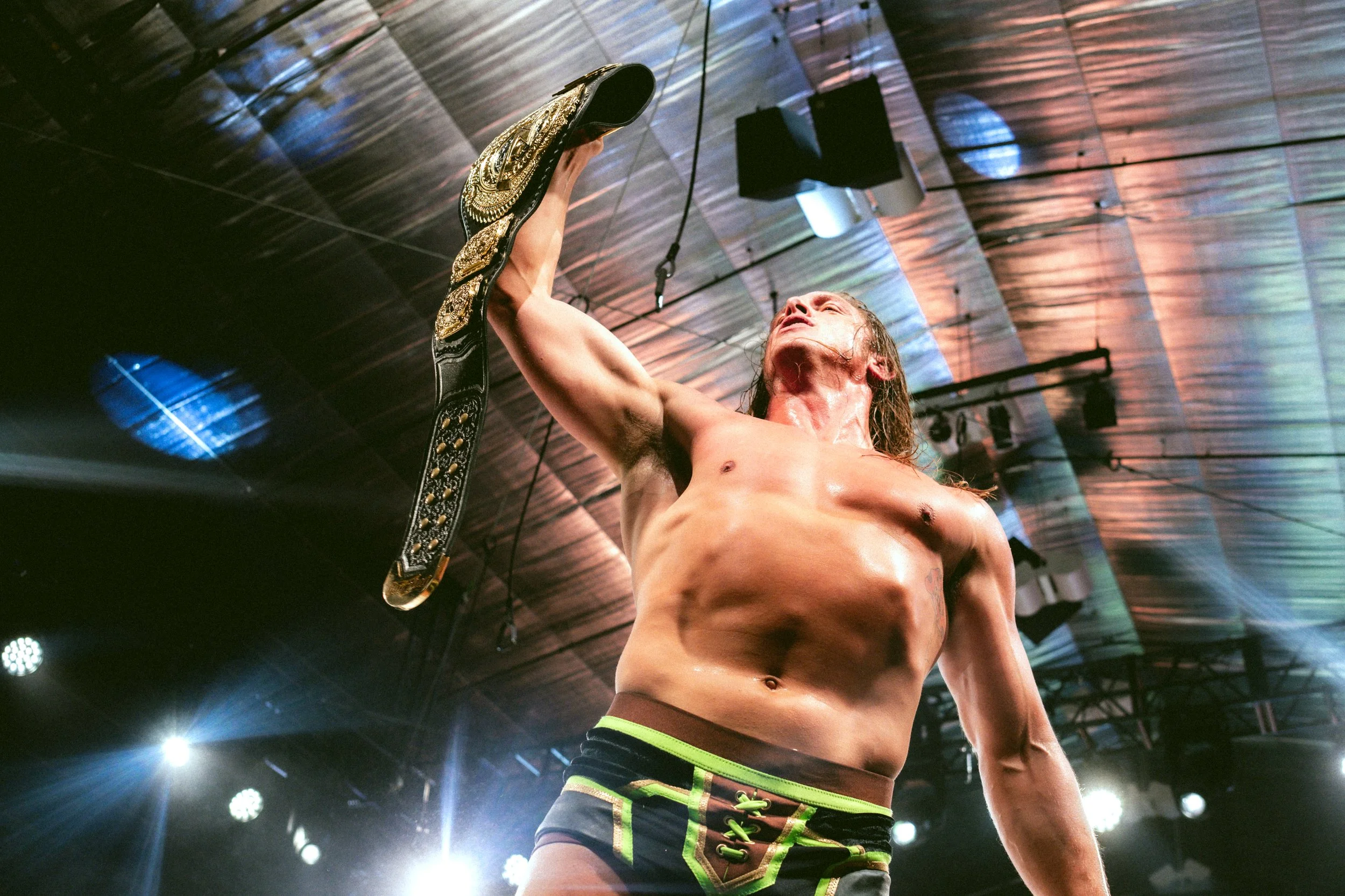 2025.01.11_MLW_KINGS_00640_Kojima V Riddle.jpg