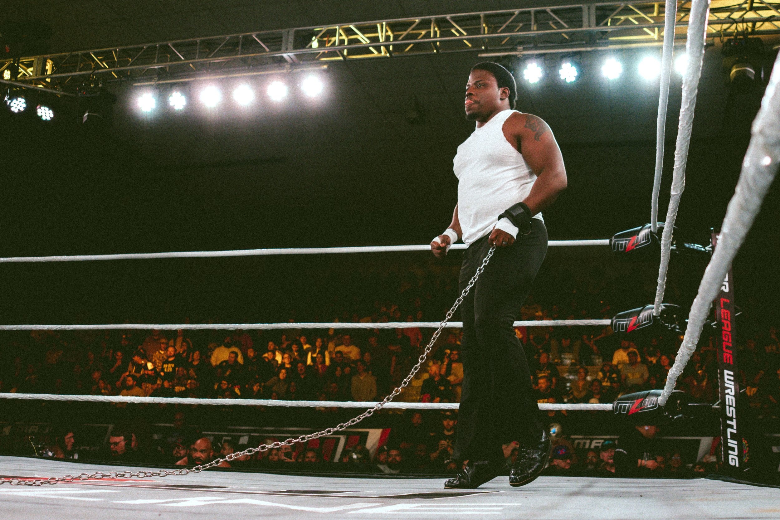 2024.11.09_MLW_Lucha Apocalyptico00085_Alex Kane V BRG.JPG