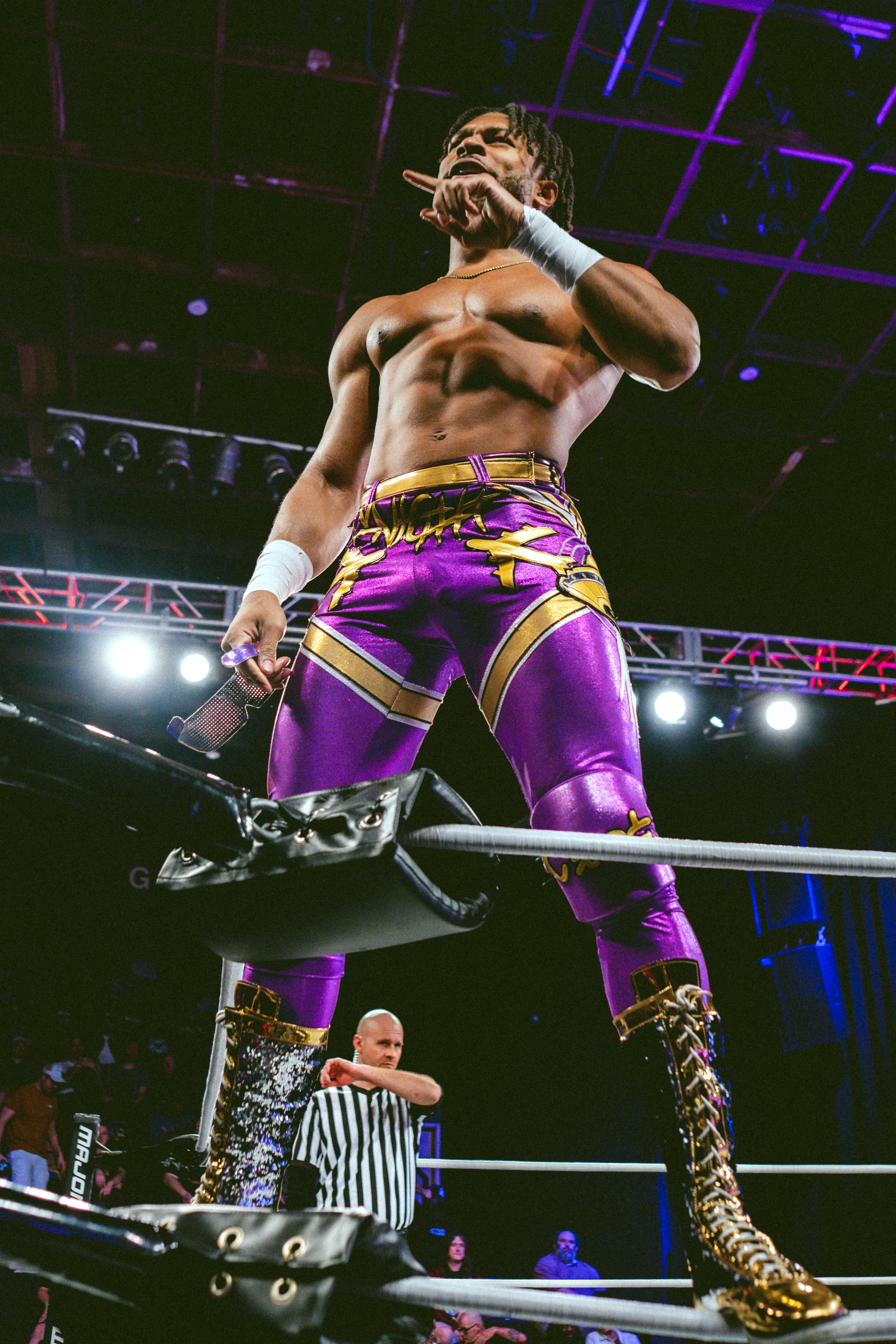 2025.02.08_MLW_SuperFight 6_00203_Kevin V Kenta.jpg