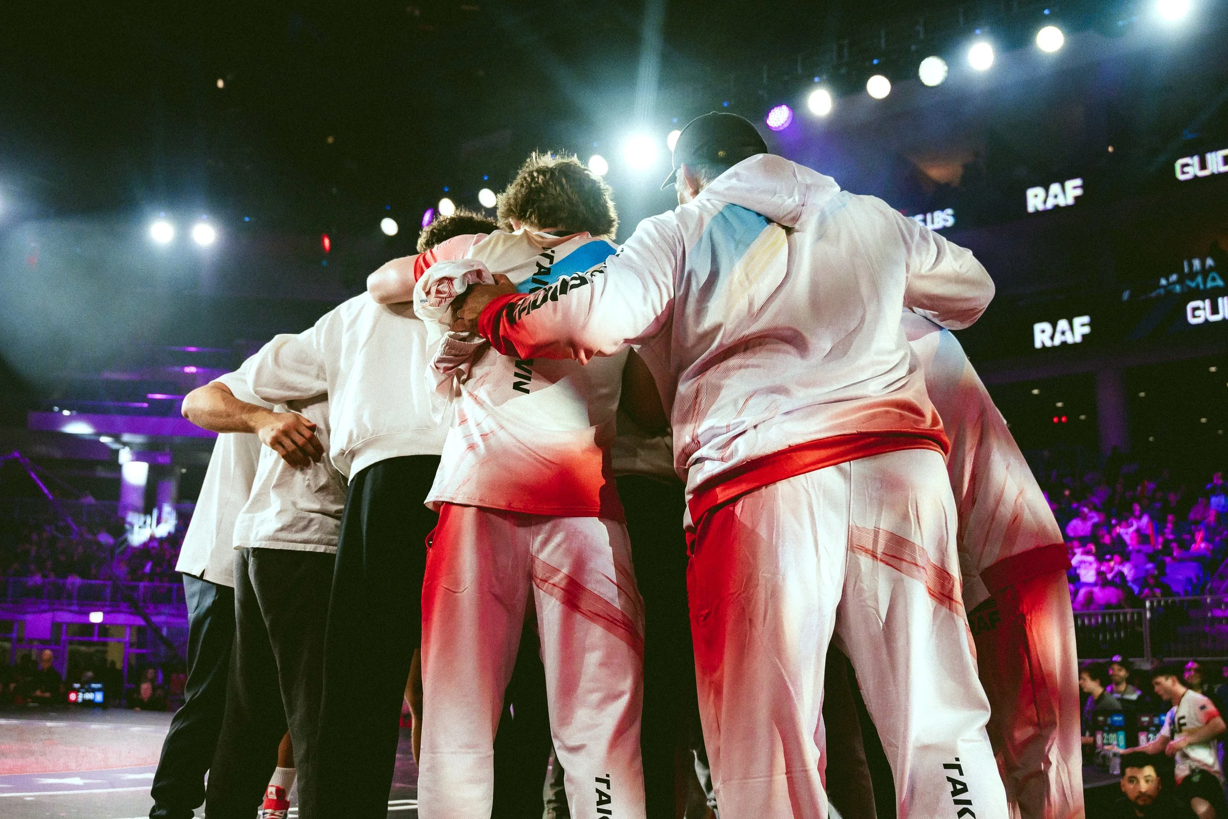 2025.11.29- RAF03_00524_Guida V Henschel.jpg