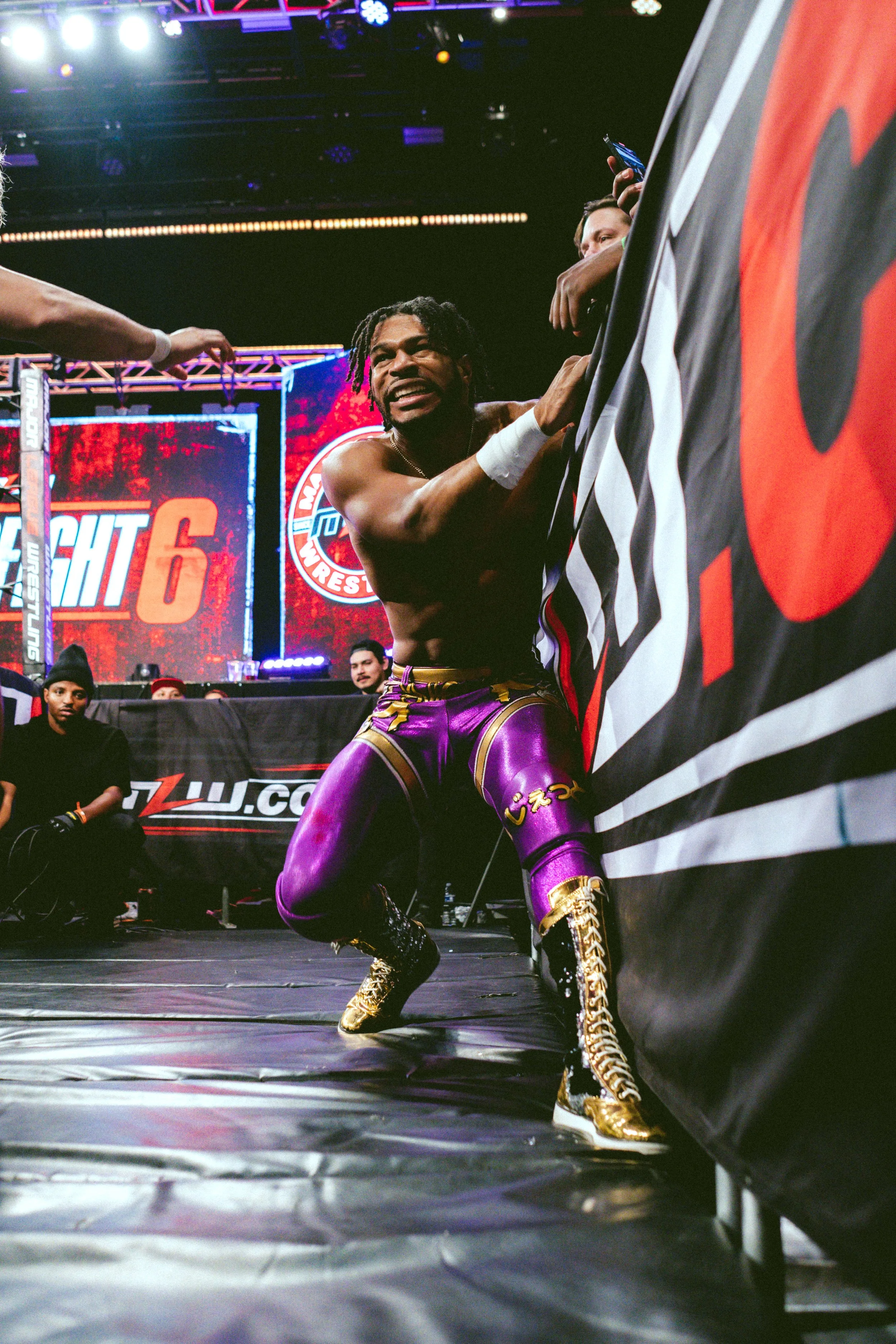 2025.02.08_MLW_SuperFight 6_00236_Kevin V Kenta.jpg