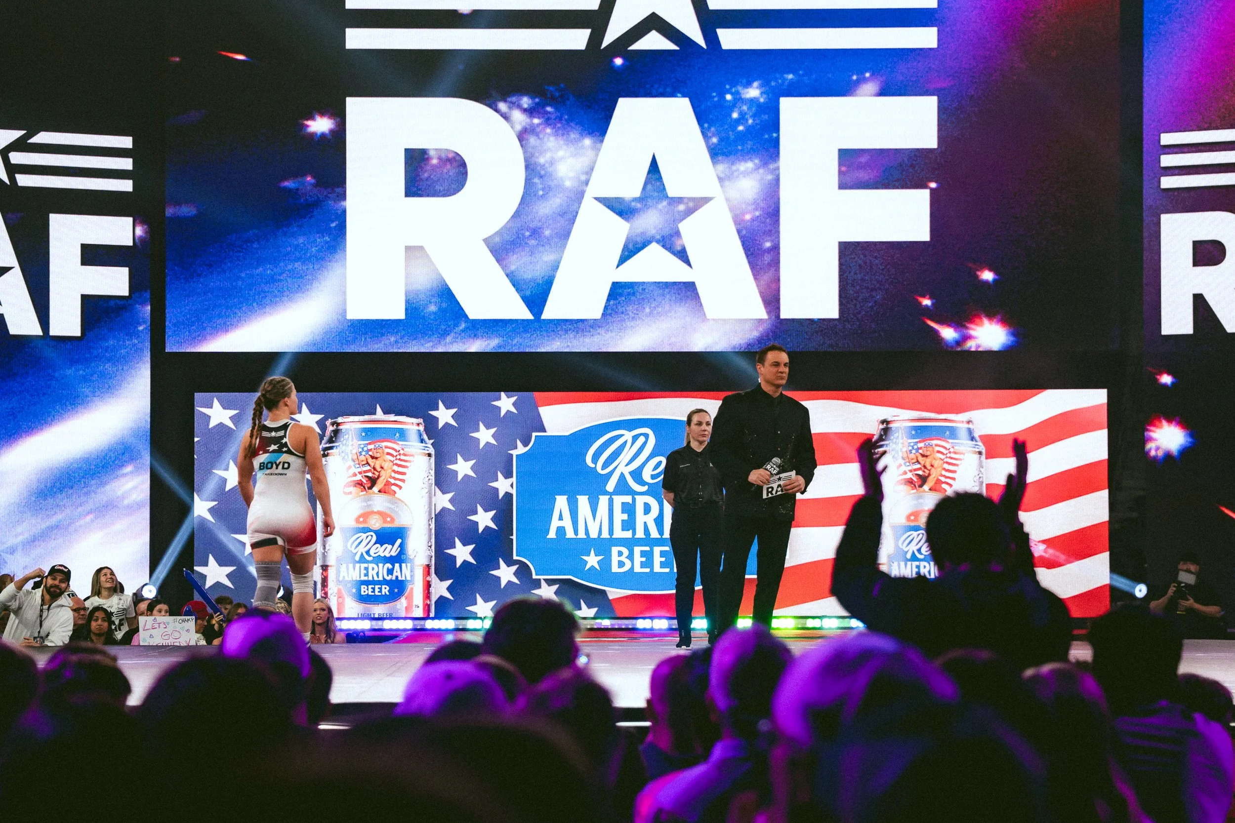 2025.12.20_RAF04_00467_Blades V Boyd.jpg