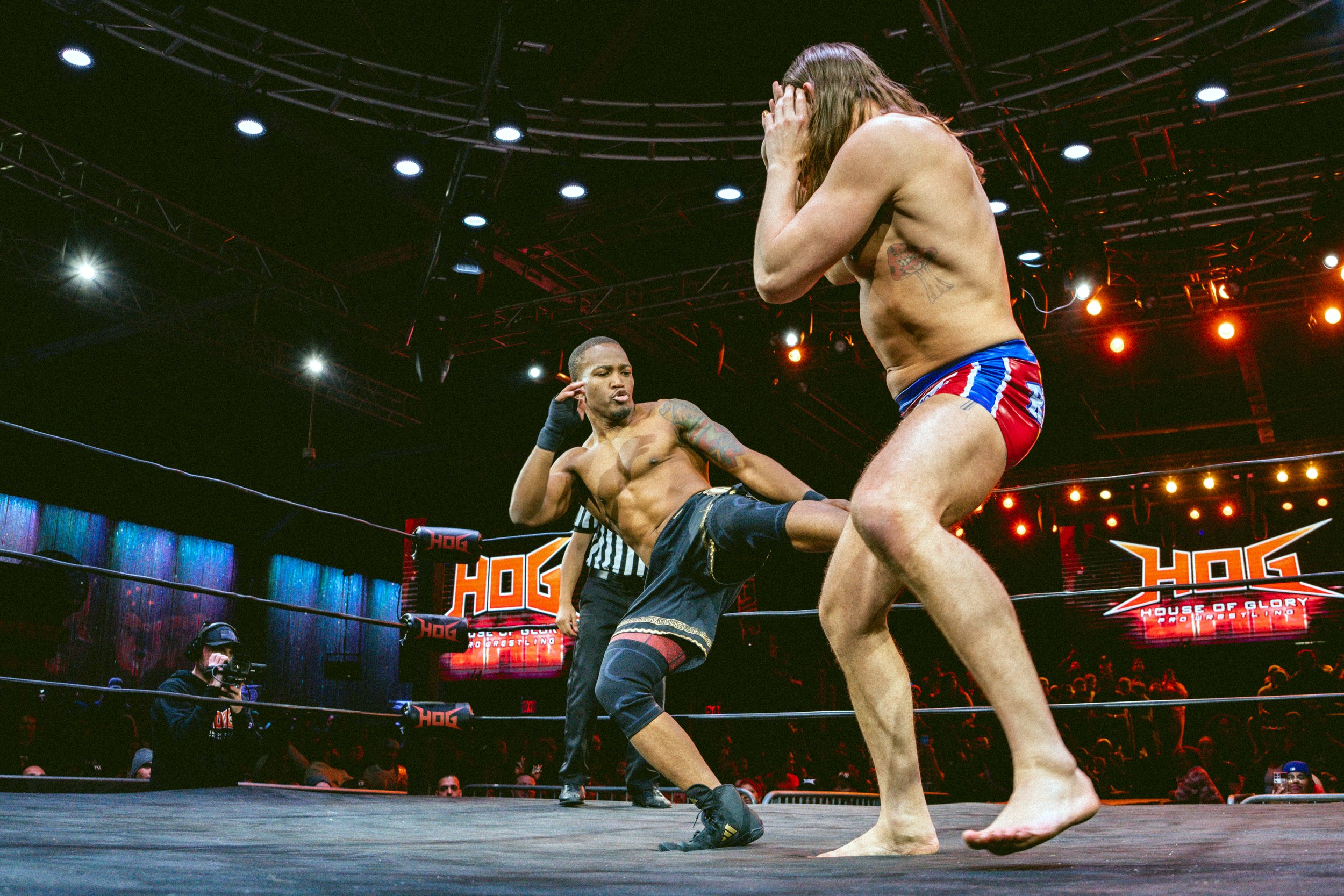 2024.12.20- HOG_Live For the Moment_00784_Riddle V Phumi.jpg