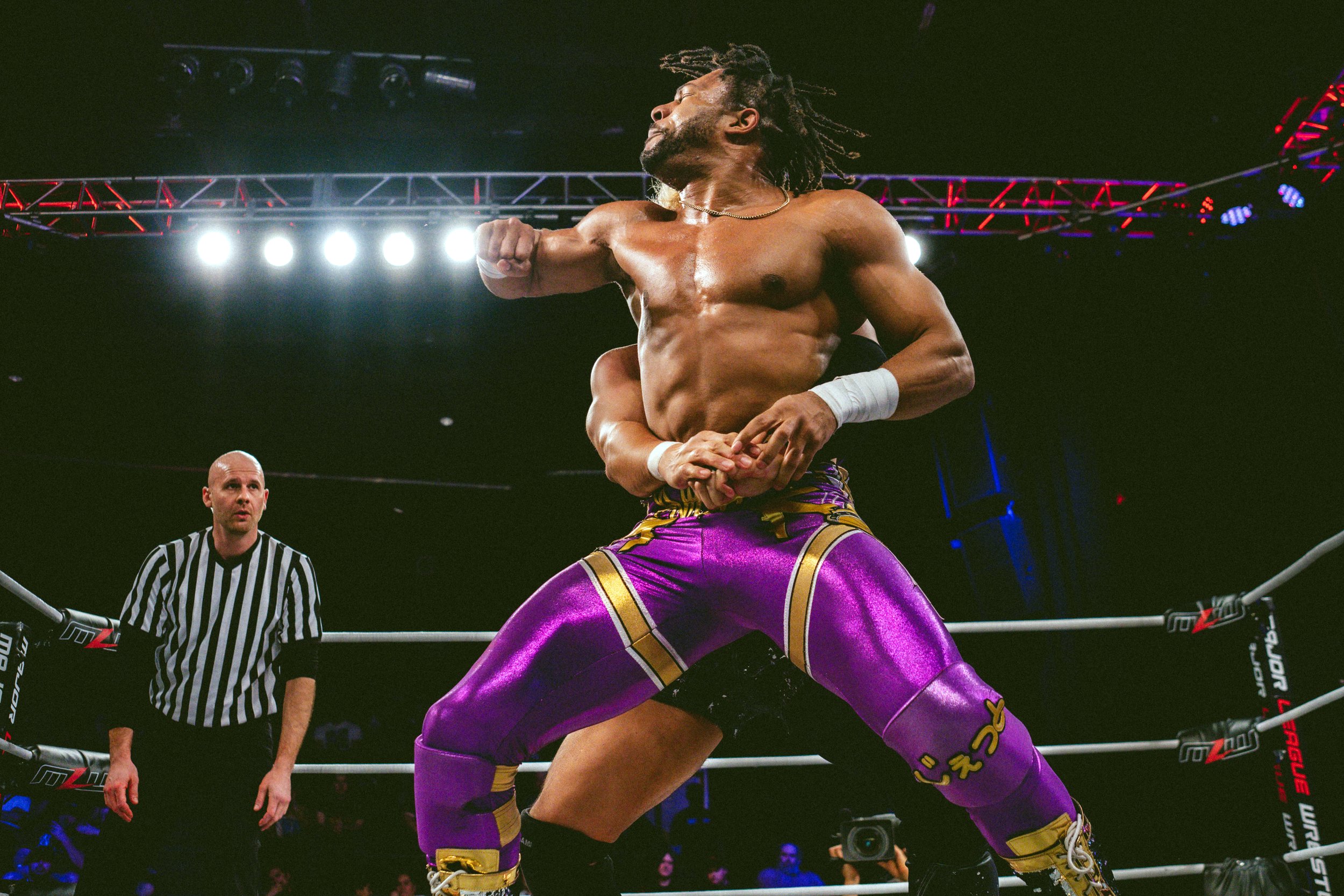 2025.02.08_MLW_SuperFight 6_00298_Kevin V Kenta.jpg