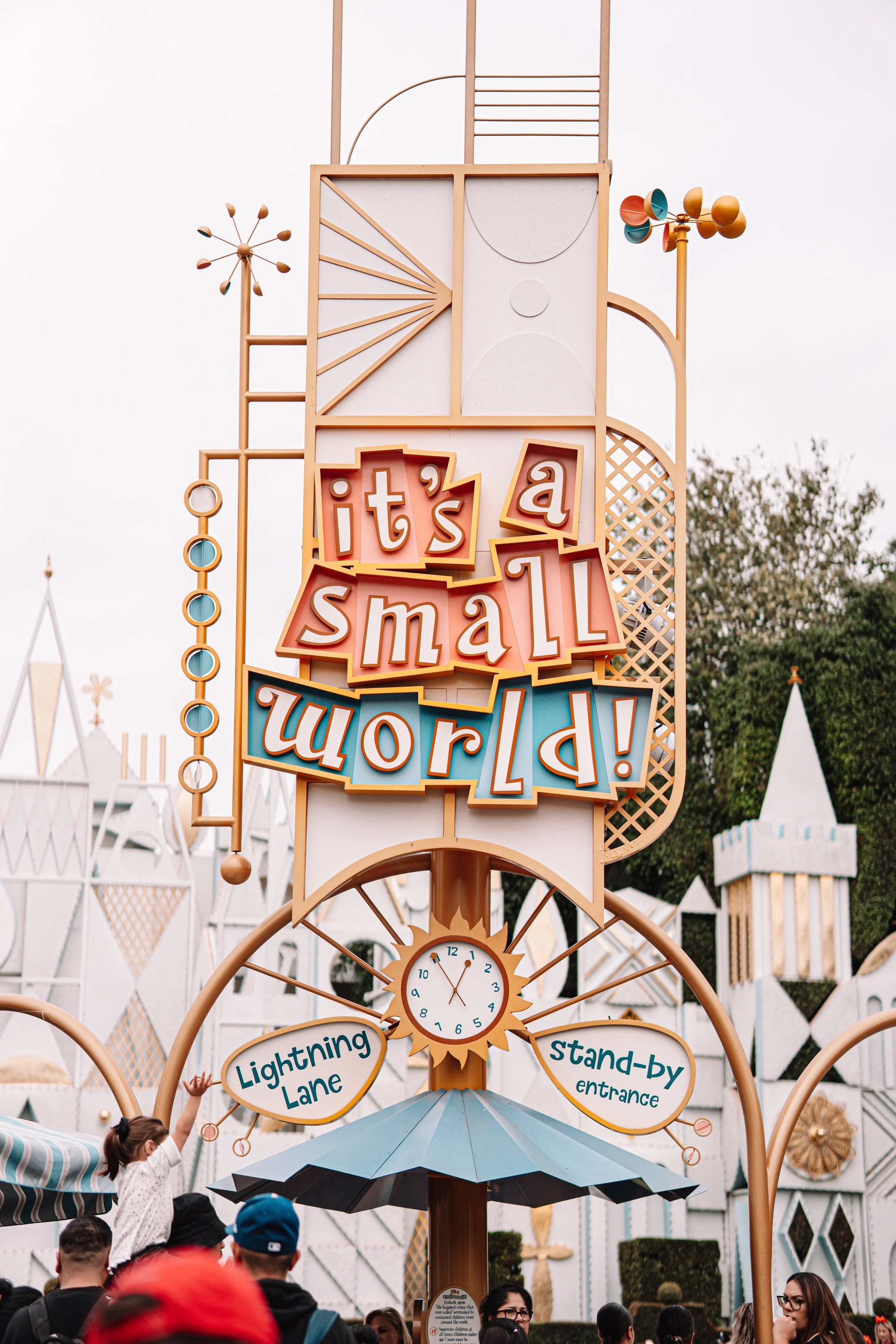 Disneyland 10:15_05175.JPG