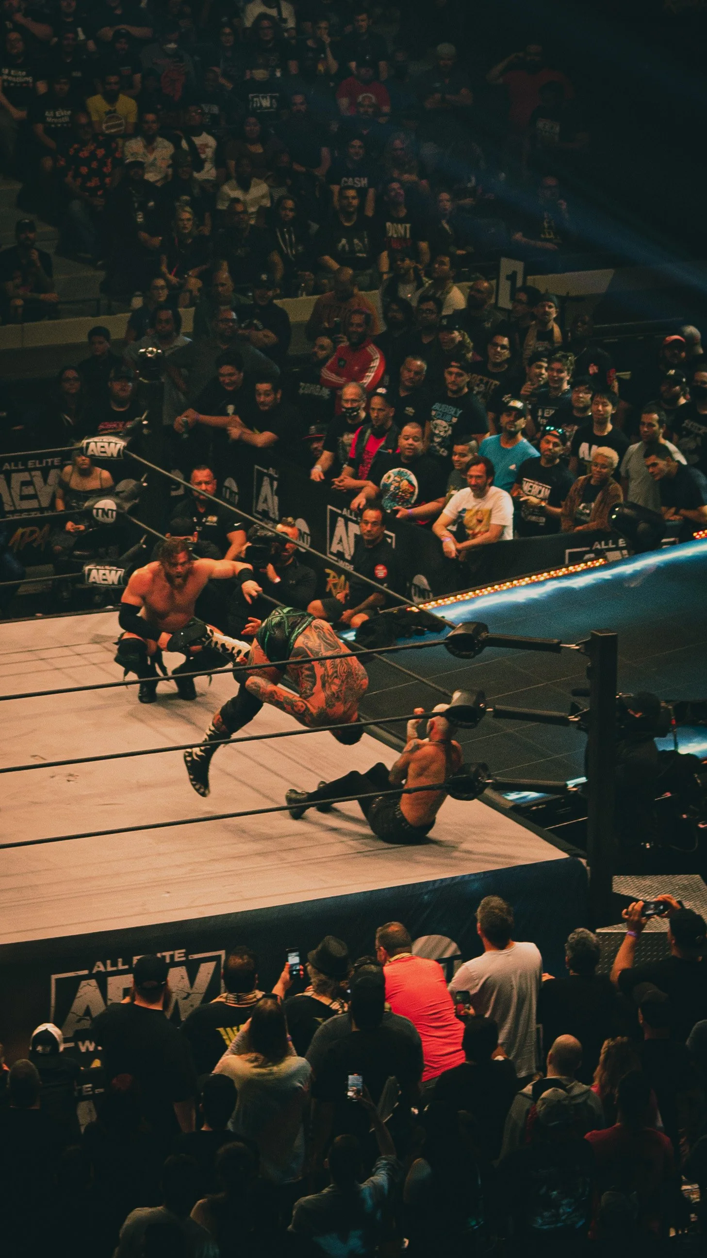 SF dot Com AEW Grand Slam 2_08335.JPG