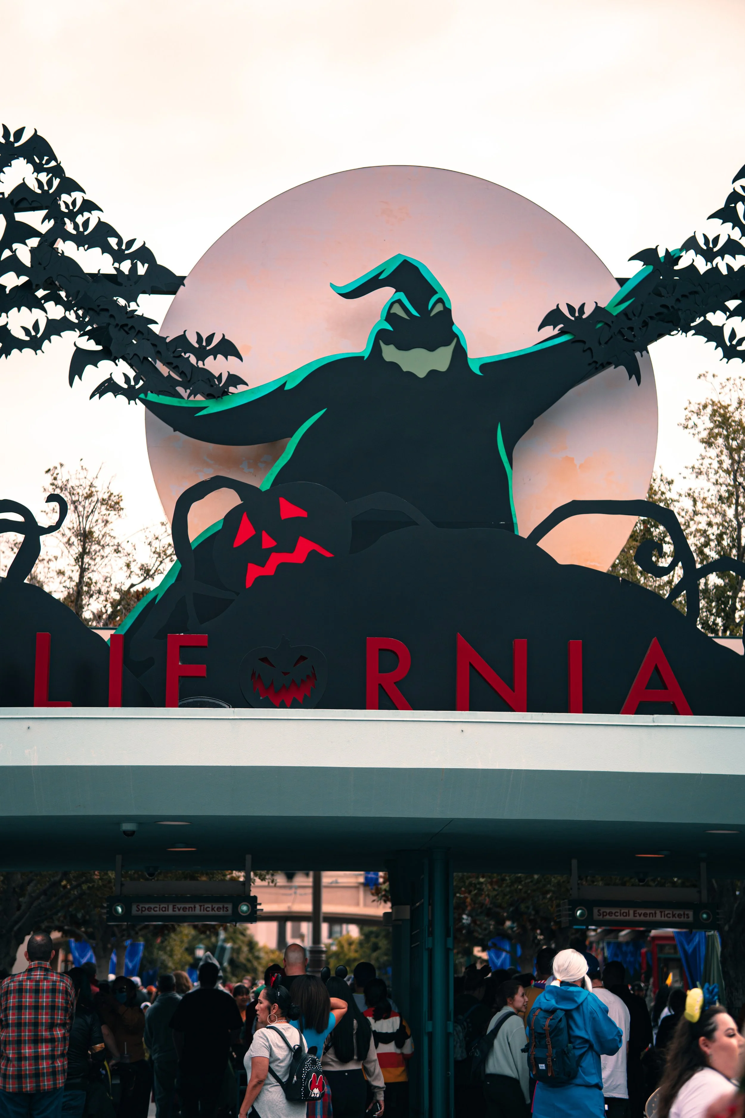 Disneyland 10:16_Oogie Boogie_05645.JPG