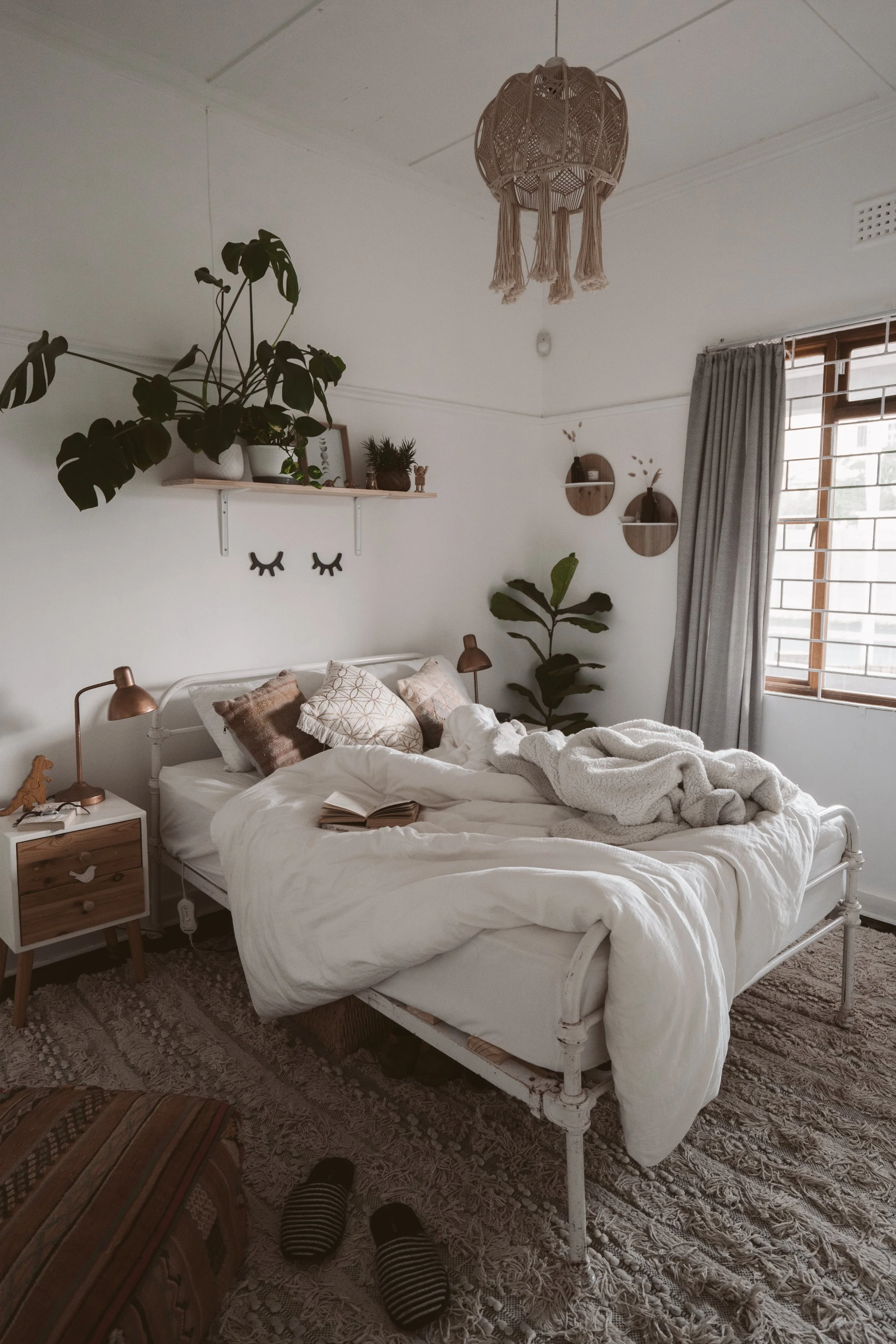 Guide to Achieving Perfect Bedroom Organization
