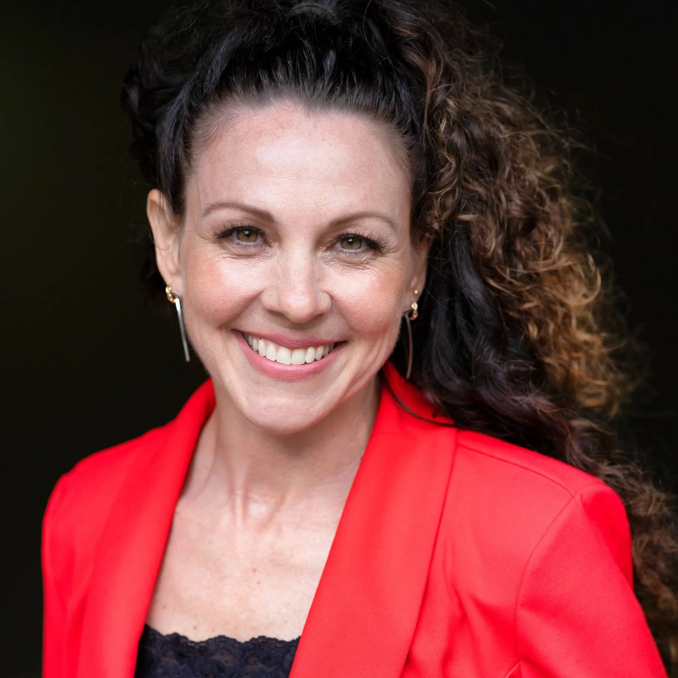 Headshot of Janice Perkins, Global Trainer, Executive Coach and Speaker