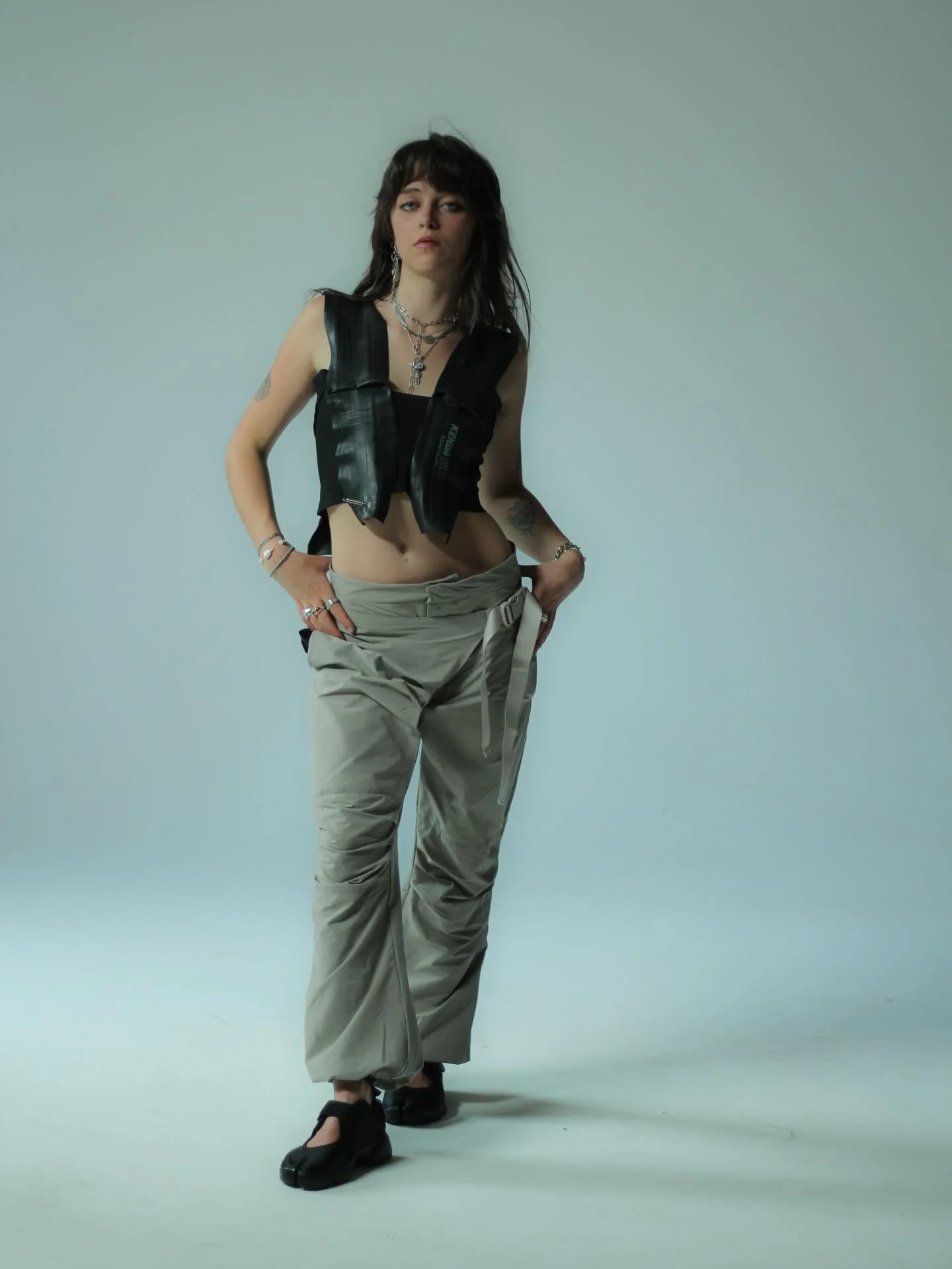 3

Model: @ohwowitsmolly 
Designer/Stylist/Photographer: @_____ceciiliia

#deadstock #reuse #foundfashion