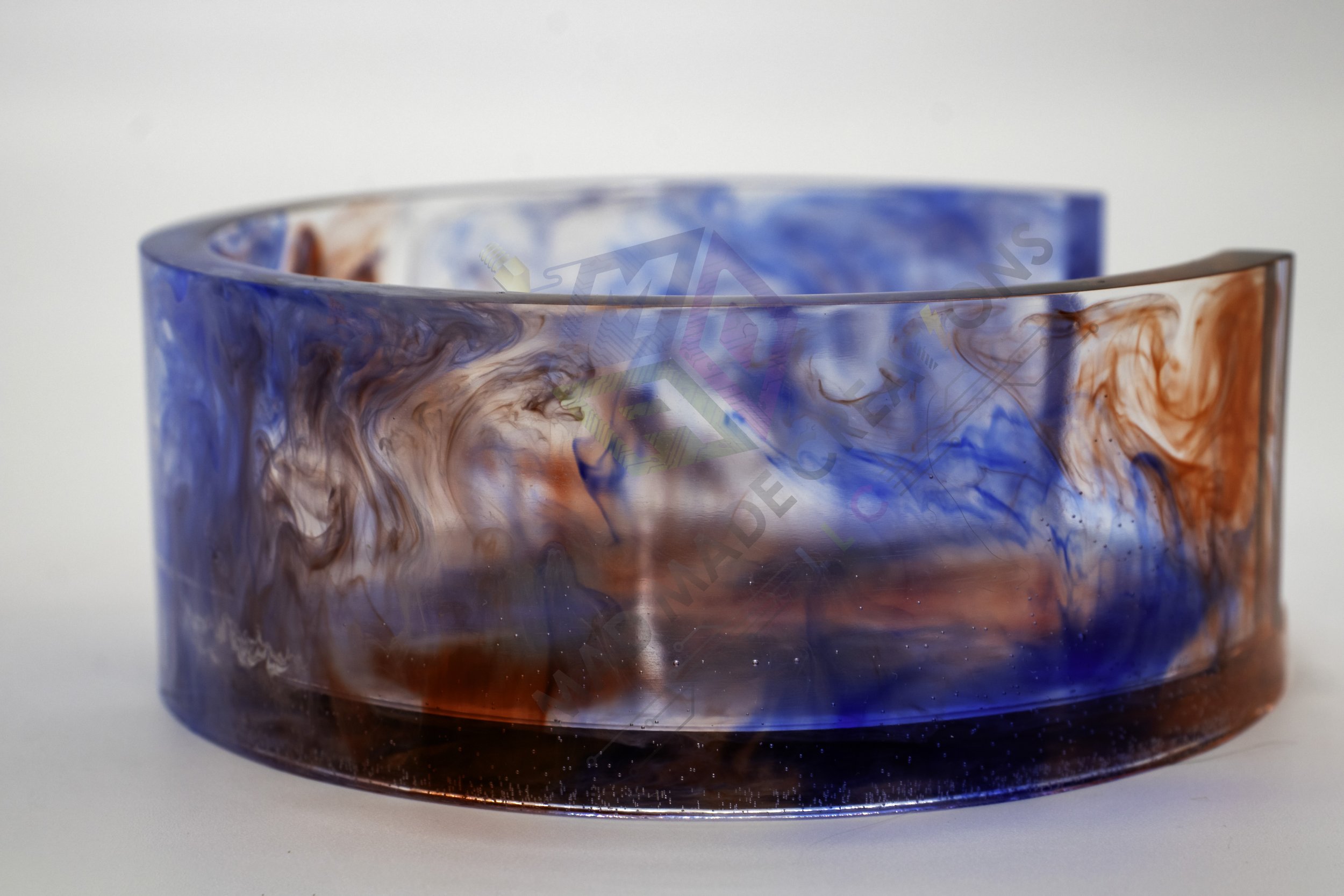 Red white and blue- crystal clear resin - coaster holder with colors- side view - madmadecreations.jpg