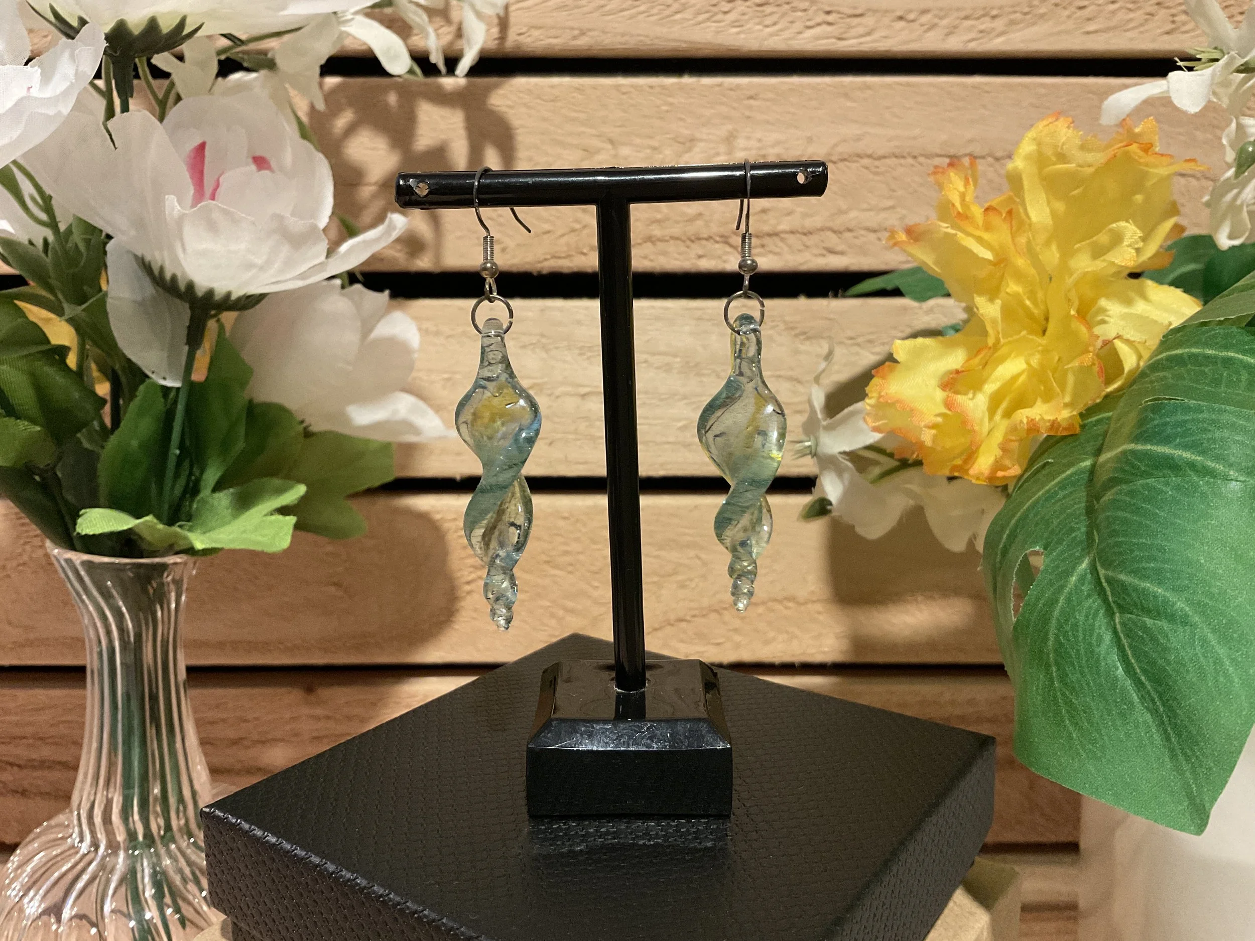 Twist earrings - Aqua marine w/ silver leaf