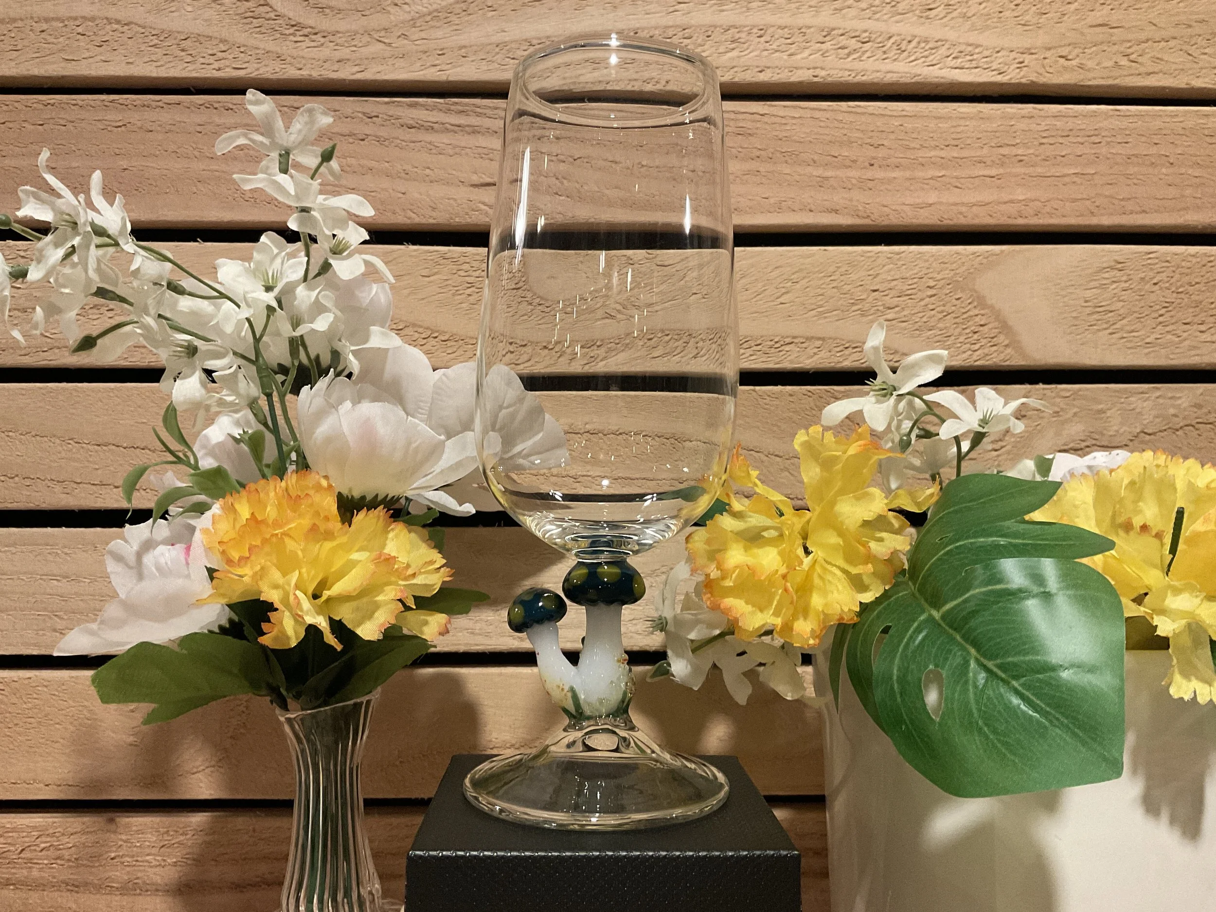 Mushroom sculpture wine cup