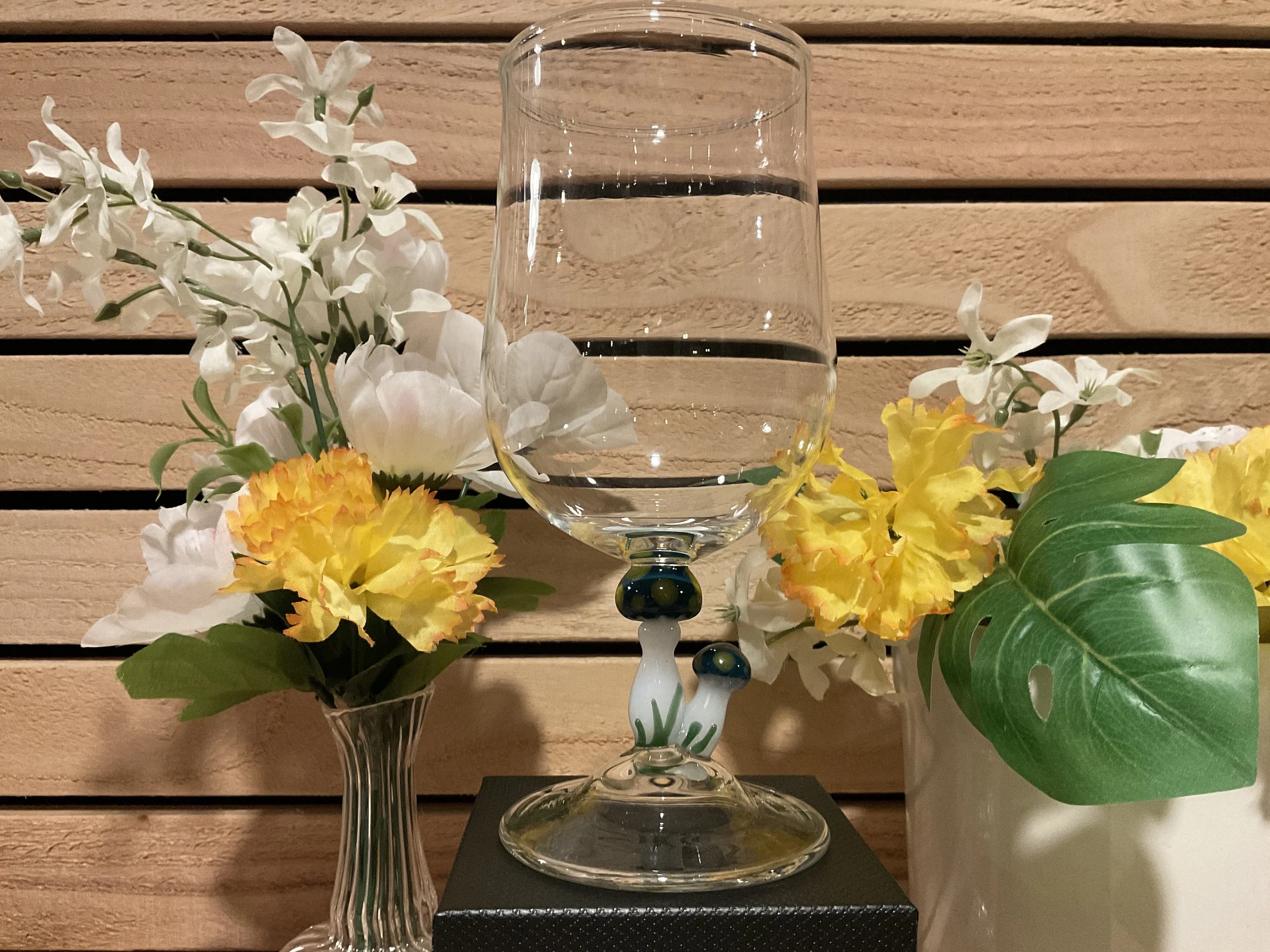 Mushroom sculpture wine cup