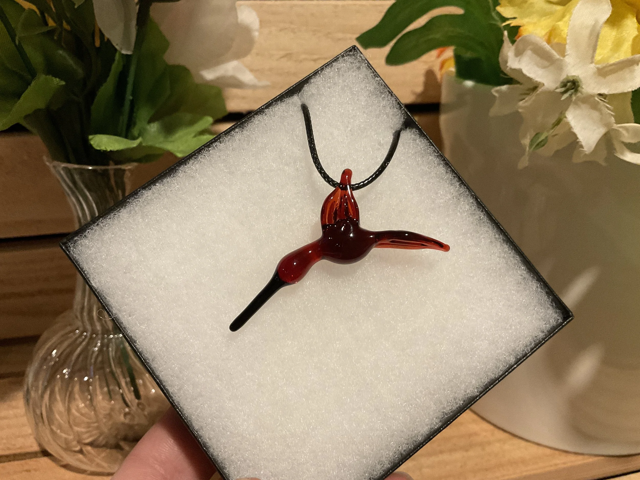 Humming bird pendant - Red Garnet