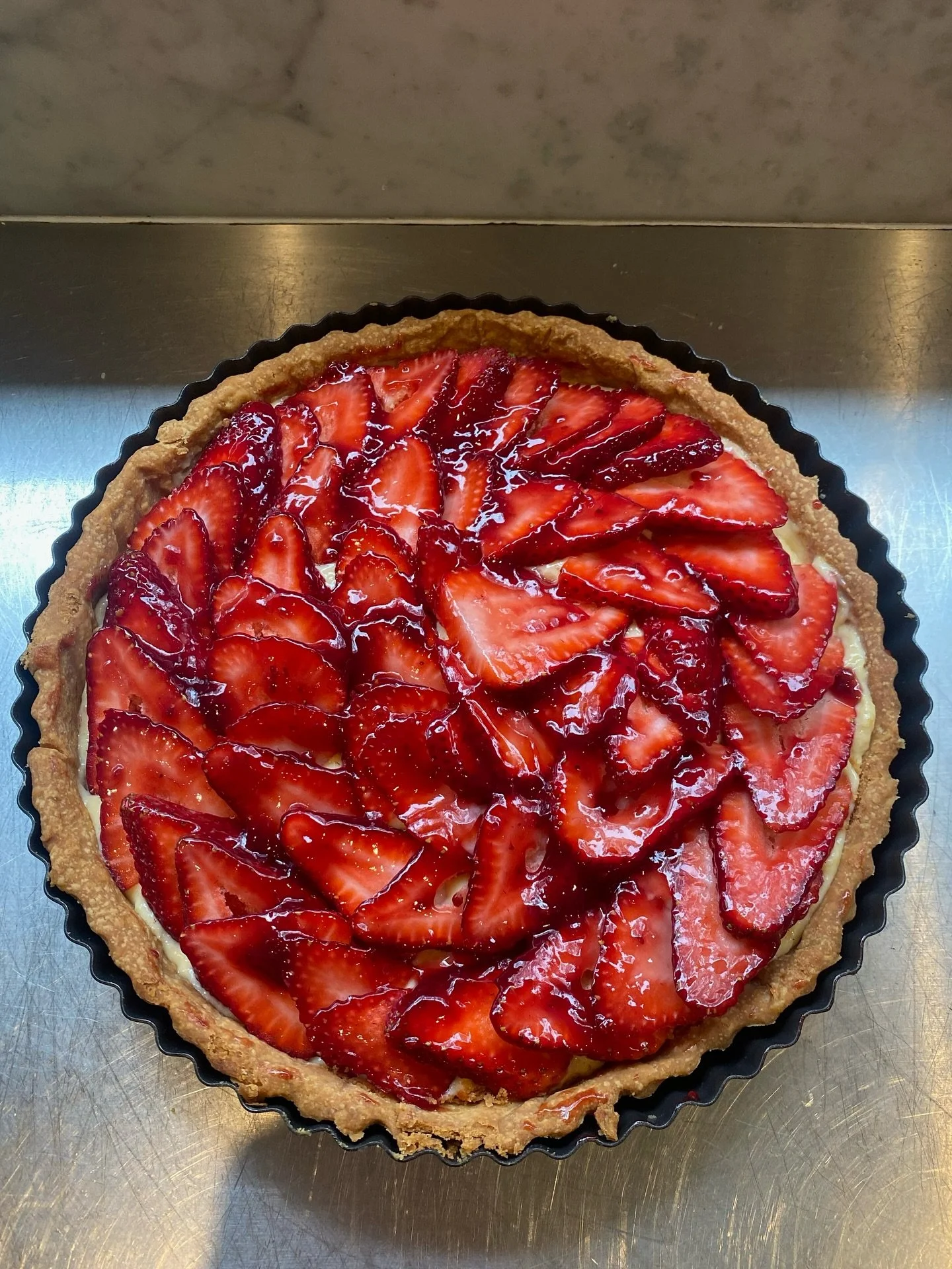 A tarte aux fraises from warmer months earlier this year! It was the perfect finish for a shared banquet style Maison function.