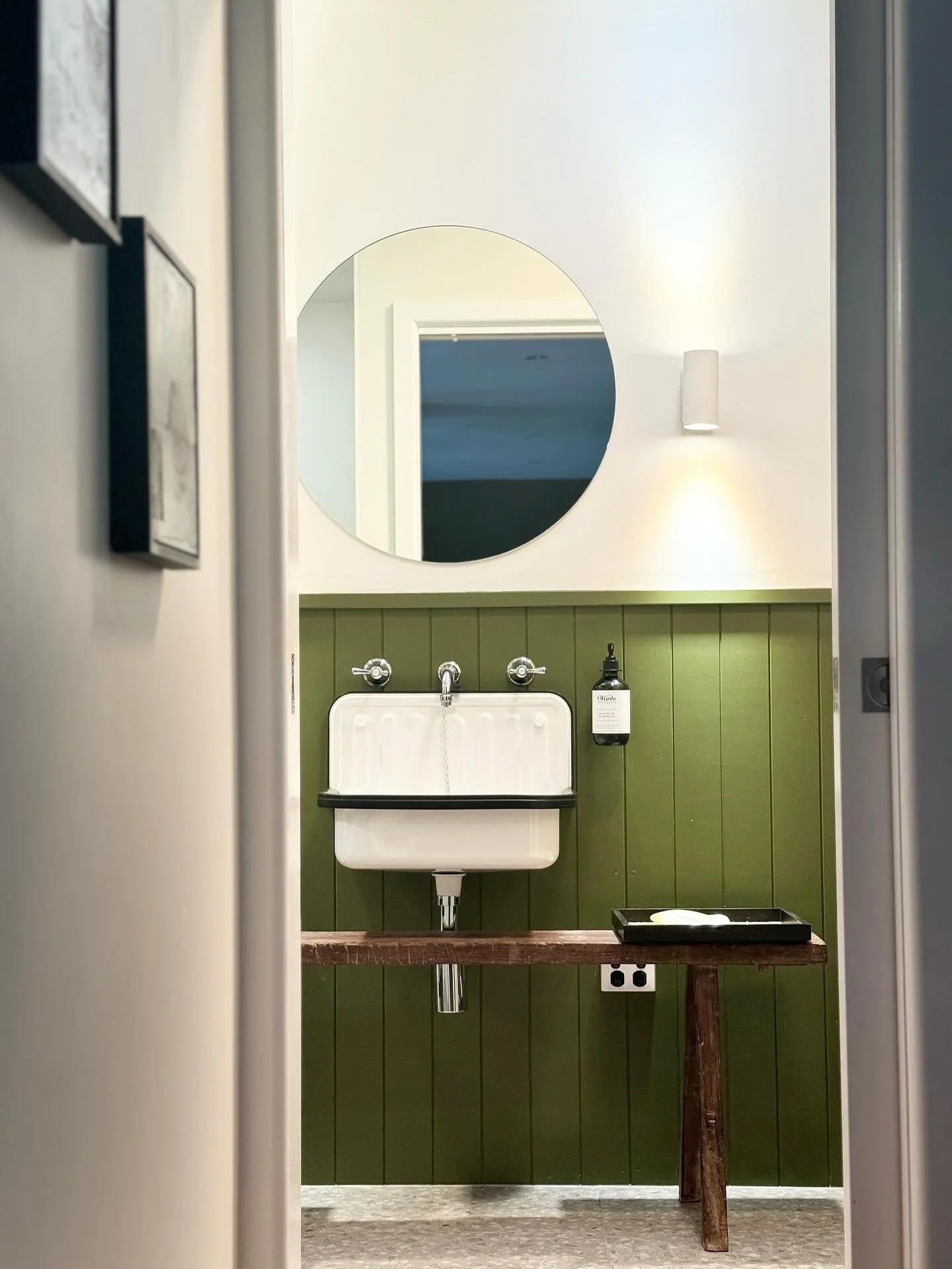 Pretty bathroom light & the perfect bath spot Elsewhere!