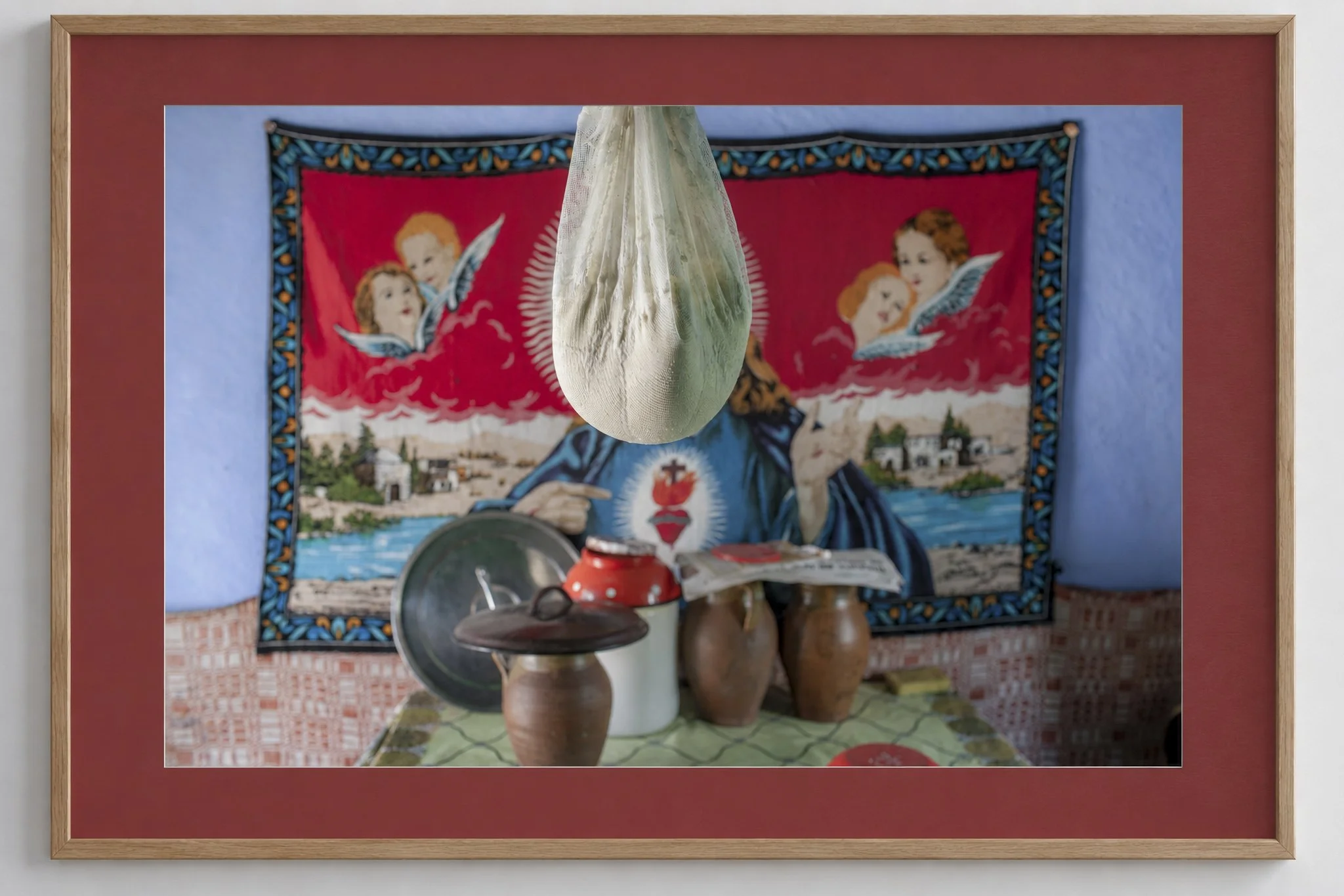  70x50 cm, 5 cmm passepartout, natural wood frame, float glass, Photo Matt Fibre 200g, alpha-cellulose paper (1 piece presented in the Between Earth and Table photo exhibition)    250 Euro    (delivery costs excluded)  