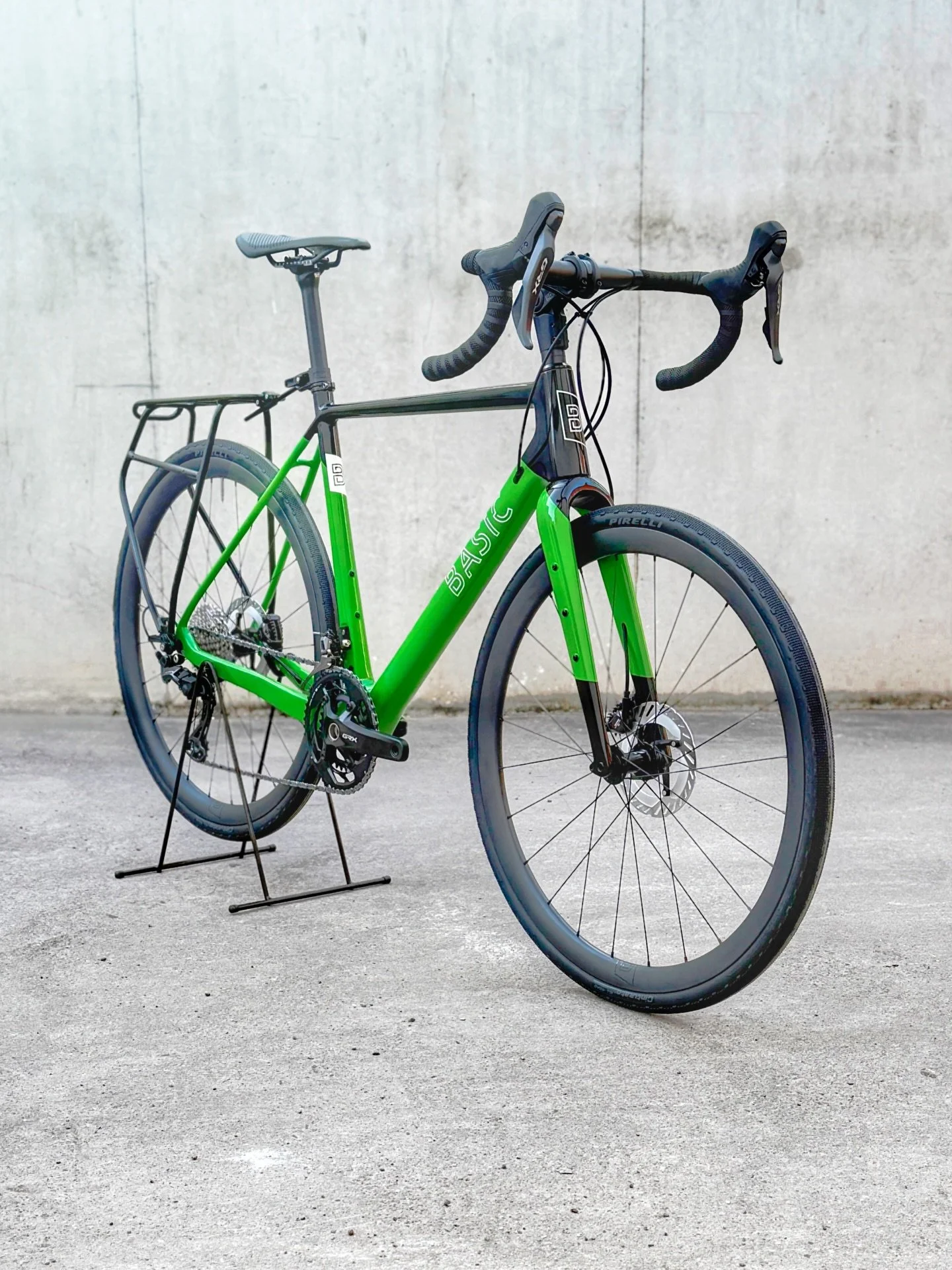 New Bike Day 🚲

Ein neues Bike ist immer etwas Besonderes &ndash; vor allem, wenn damit ein gro&szlig;es Ziel verbunden ist.

Gestern durfte ich Markus (58) aus Marl sein neues BASIC Allroad &uuml;bergeben &ndash; inklusive einer richtig starken Cus