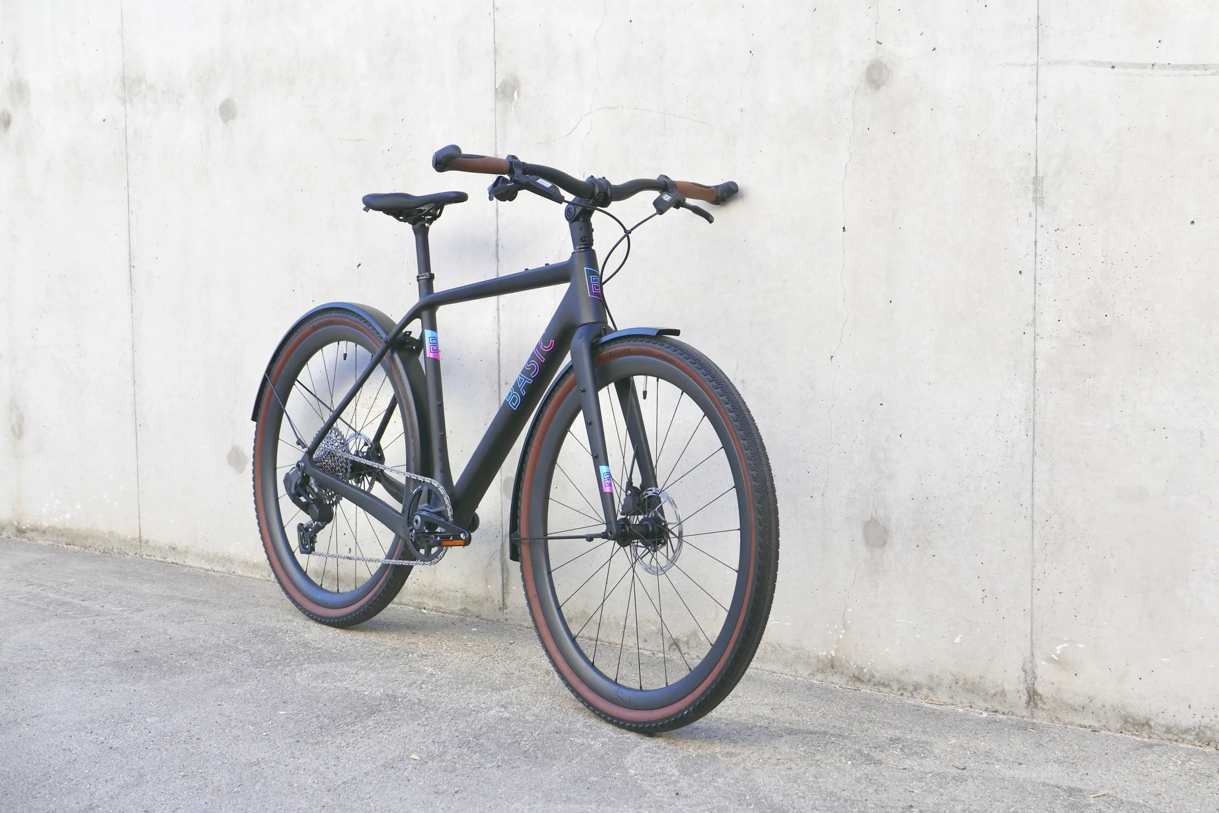 basicbikes-carbon-touring-gravelbike-sram-rival-axs-13-fach.webp