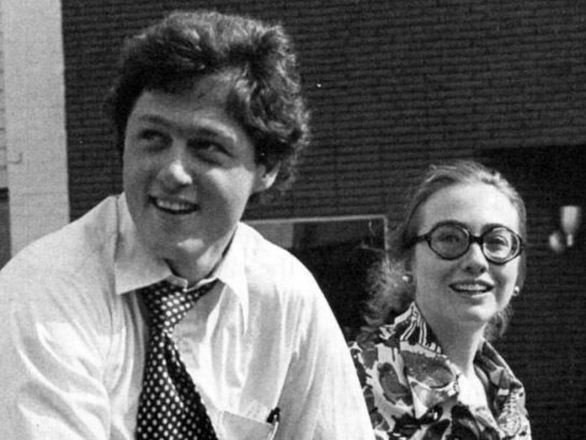 Photo of Bill and Hillary Clinton.jpg