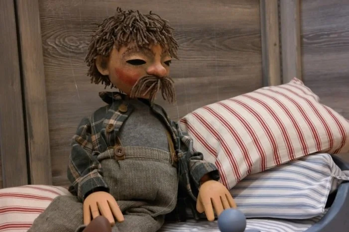 Es klopft bei Wanja in der Nacht