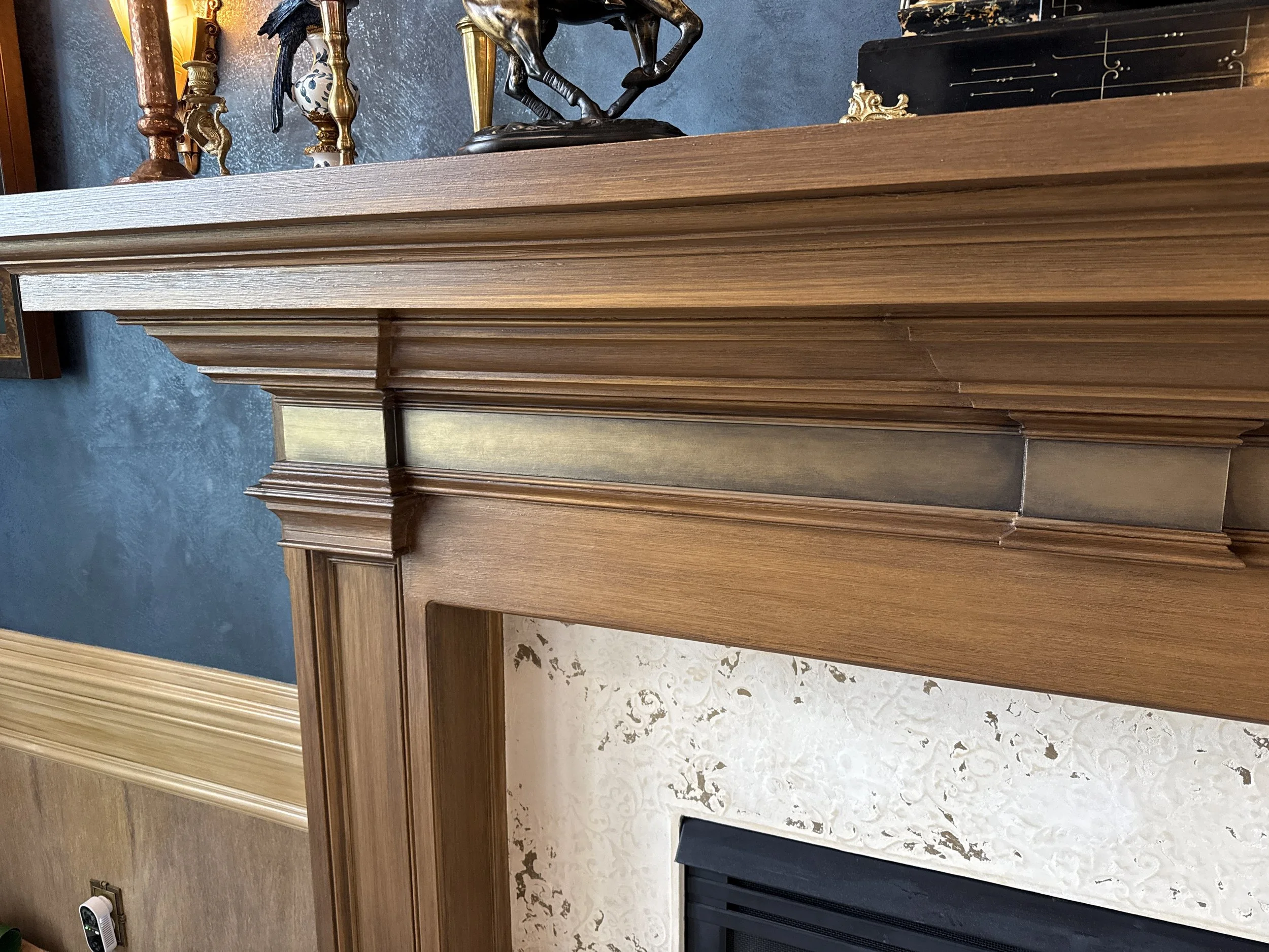 Finished with a patinaed brass band to tie it all together.