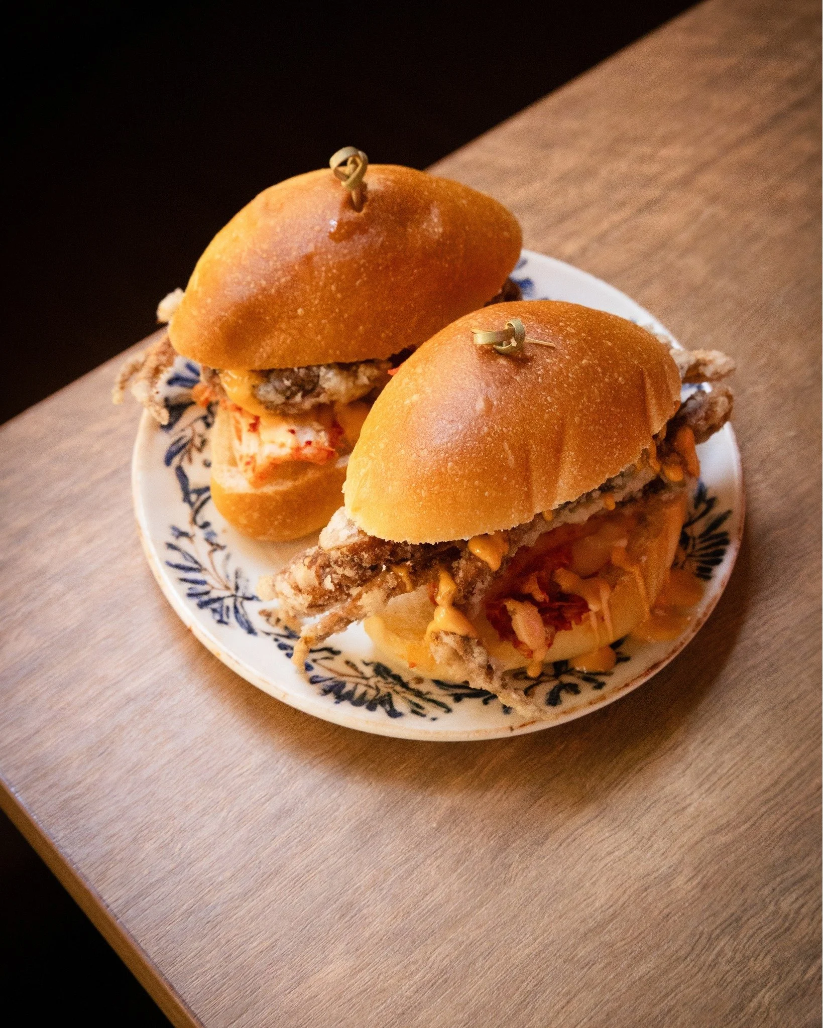 Crab sliders off the beaten path, onto your plate 🦀👀