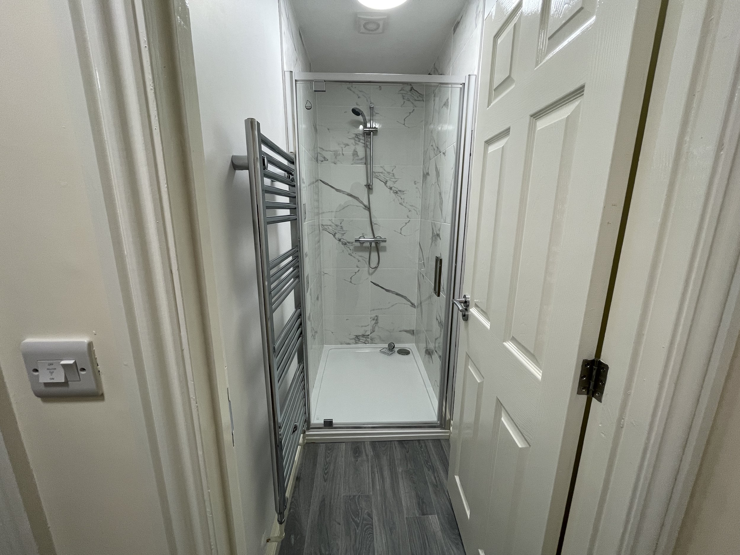 Property-Management-Services-Exmouth-Devon-Thrice-Property-Solutions-HMO-Shared- House-Portfolio-lease-furnished-shower-room2.JPG