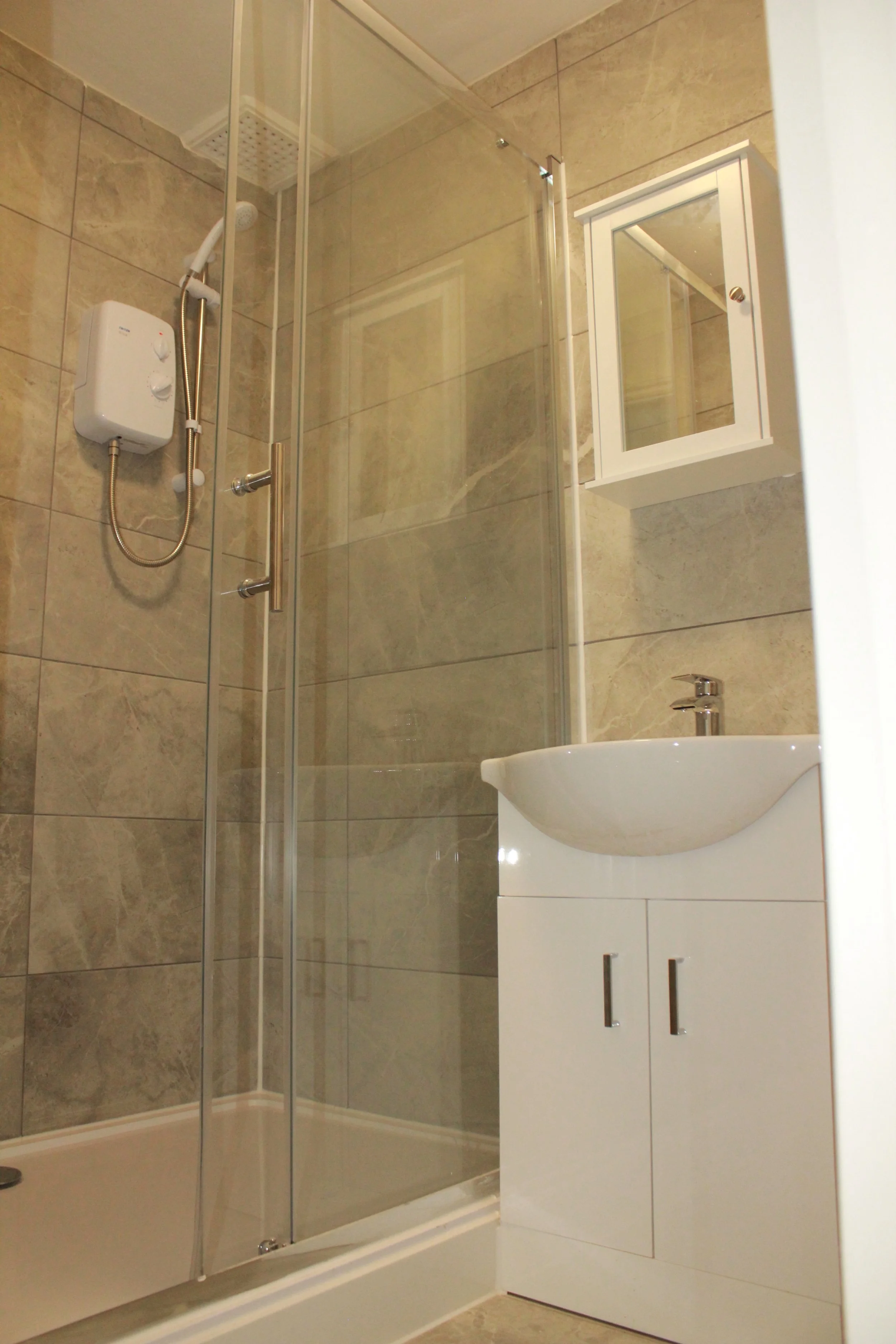 Property-Management-Services-Paignton-Devon-Thrice-Property-Solutions-Portfolio-HMO-lease-shower-room2.JPG