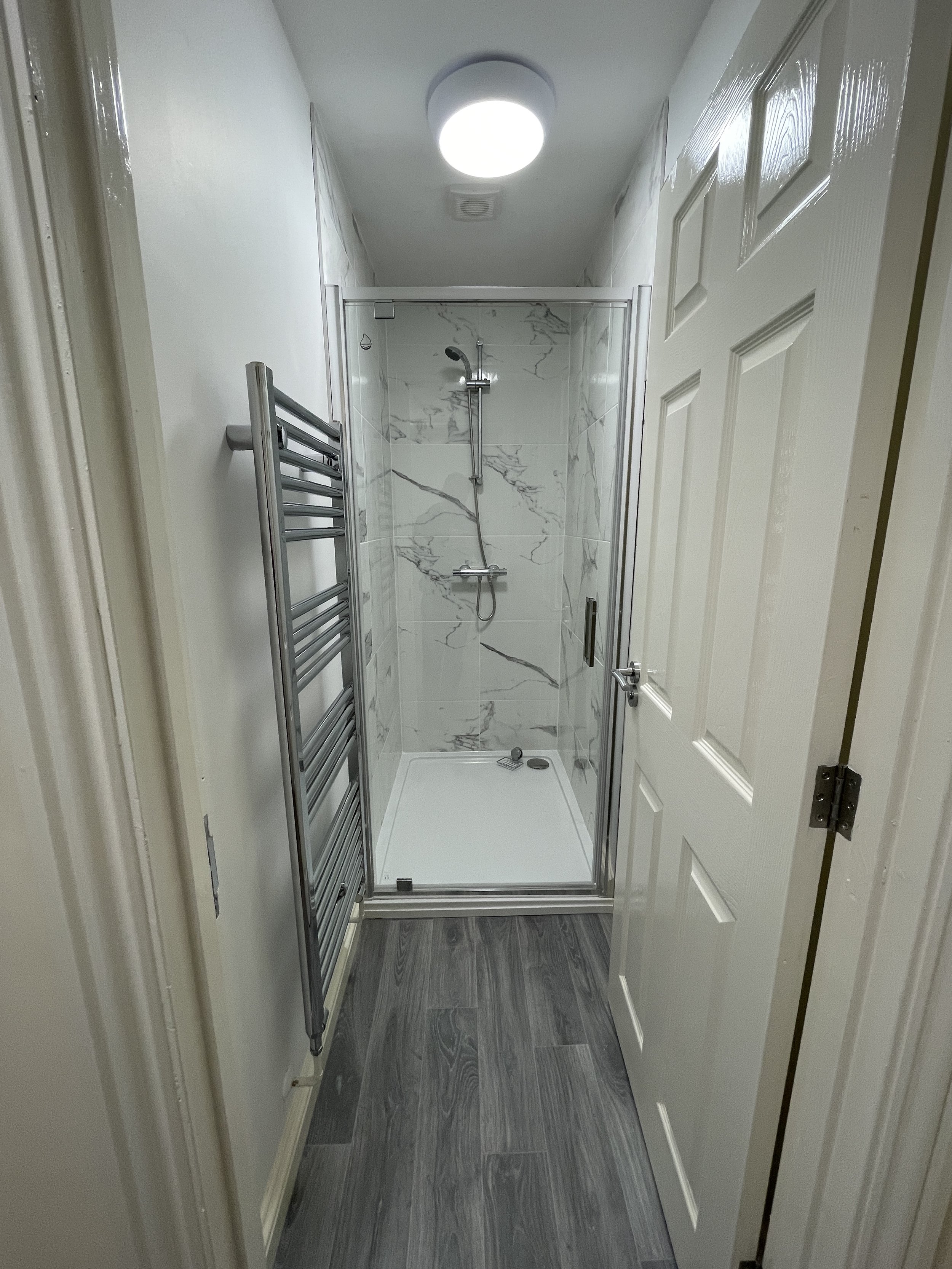 Property-Management-Services-Exmouth-Devon-Thrice-Property-Solutions-HMO-Shared- House-Portfolio-lease-furnished-shower-room.JPG