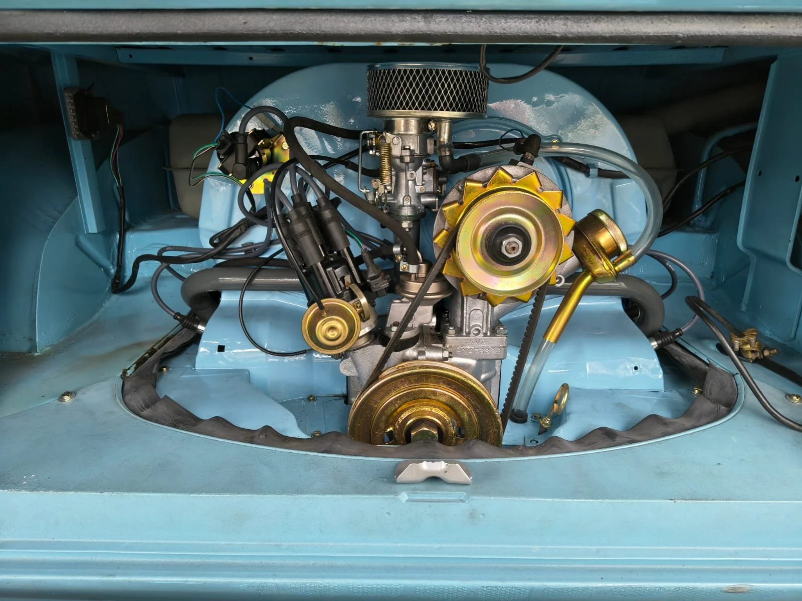 Volkswagen Split Window bus two tone color for sale (11).jpeg