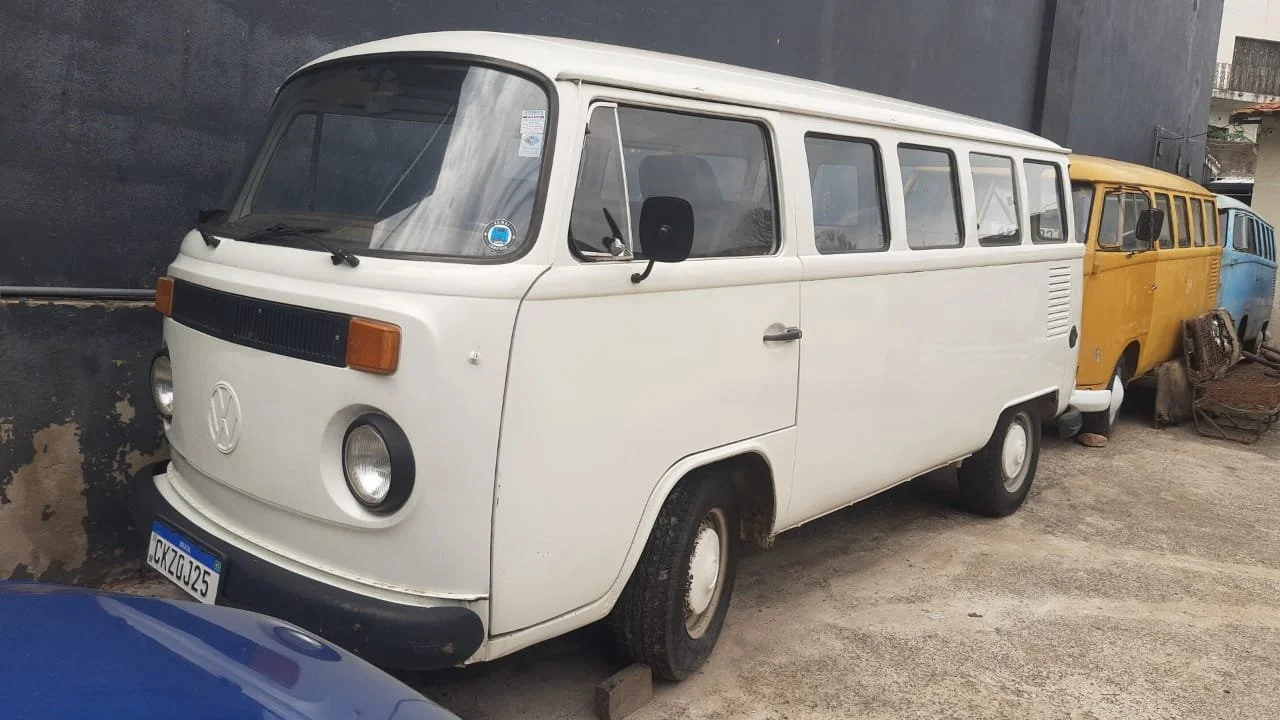 VW T2 baywindow bus camper van 1989 — Brazilian Classic Cars