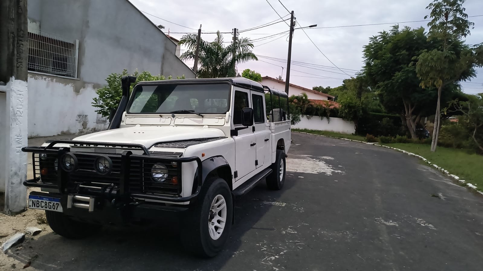 land rover defender 130 for sale (19).jpeg