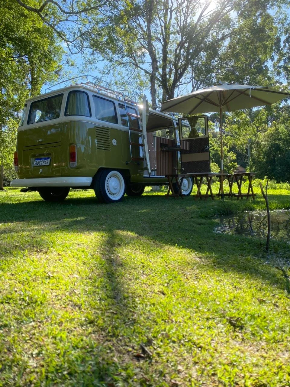 VW T2 Bay Window Camper Van Green | Classic Volkswagen Camper ...