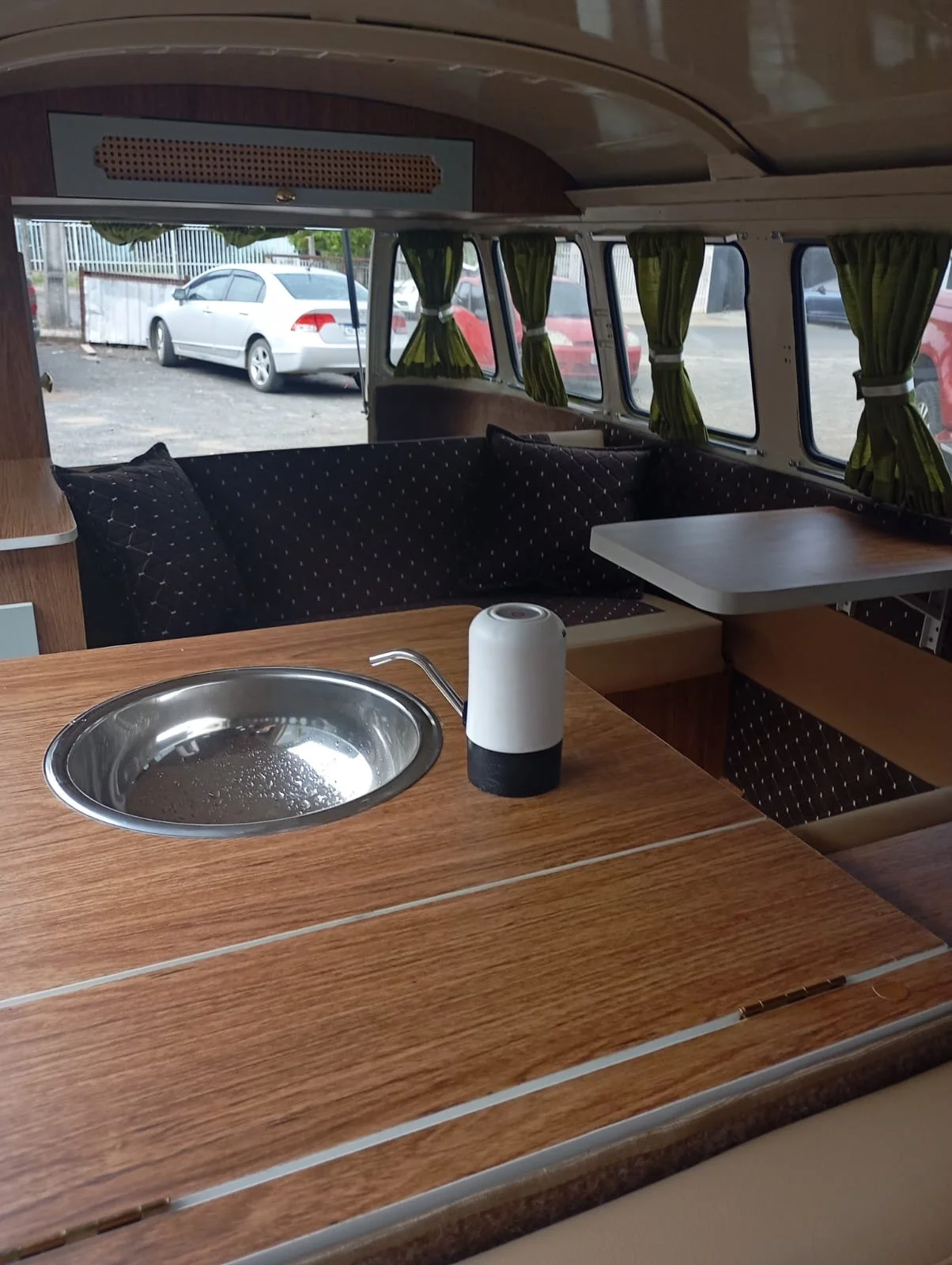 VW T2 Bay Window Camper Van Green | Classic Volkswagen Camper ...
