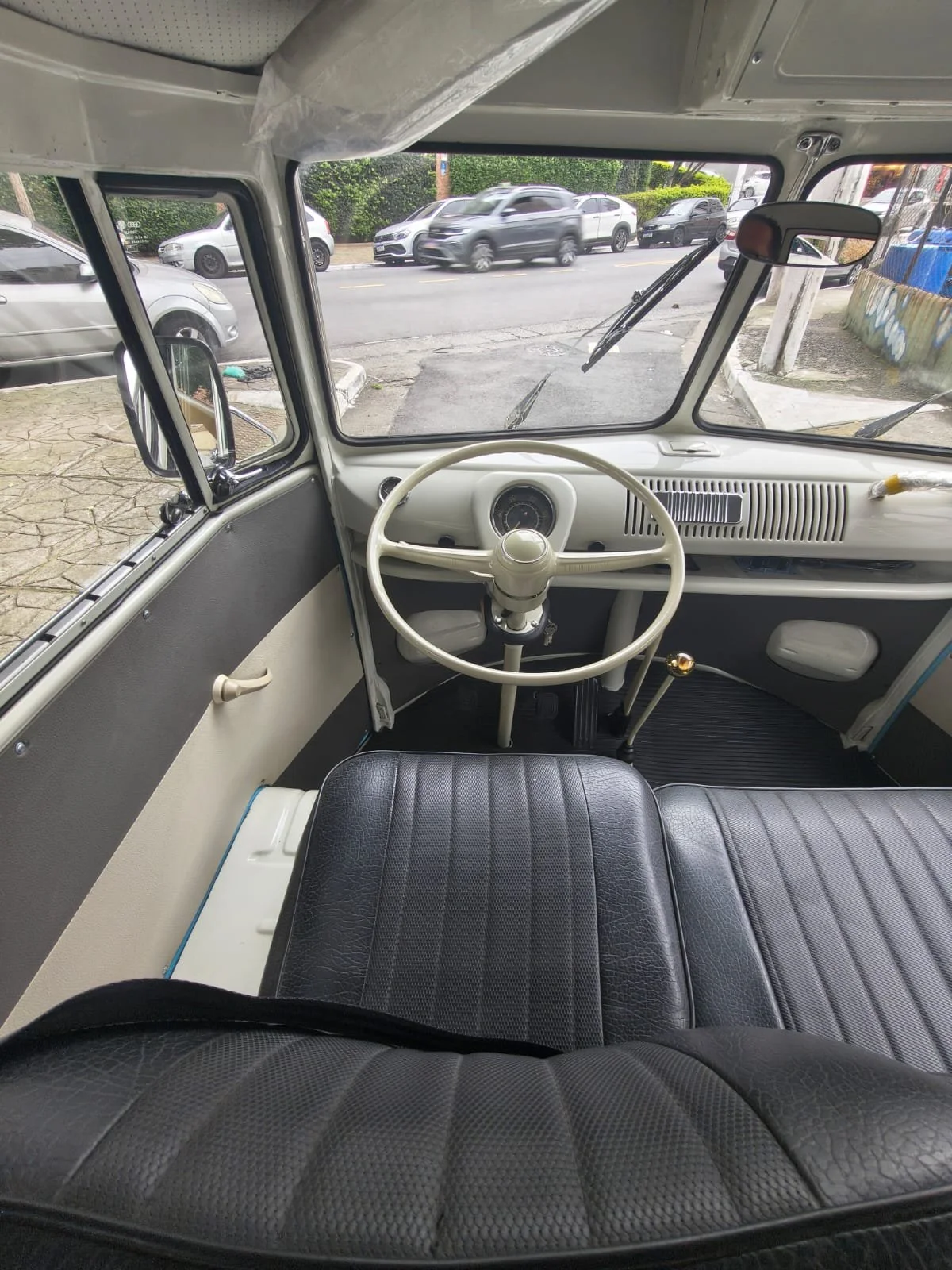 Volkswagen Split Window bus two tone color for sale (33).jpeg