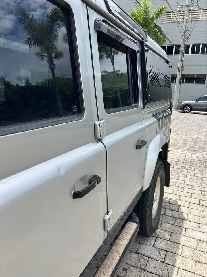 land rover defender 110_7.jpg