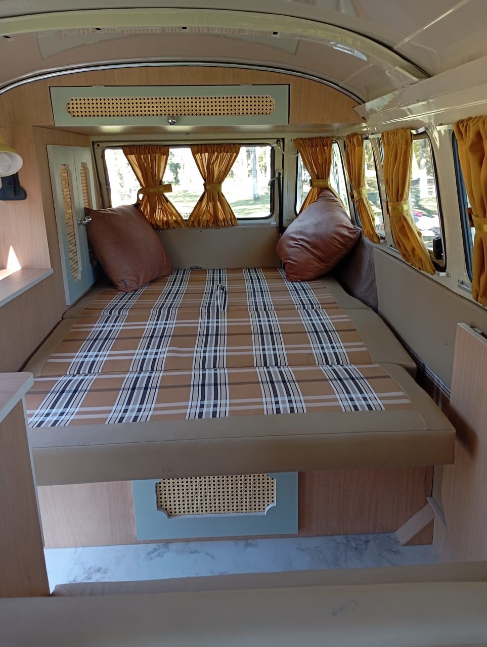 vw t2 baywindow bus camper van (18).jpeg