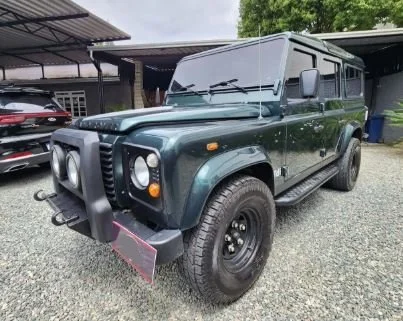 land rover defender 110_3.JPG