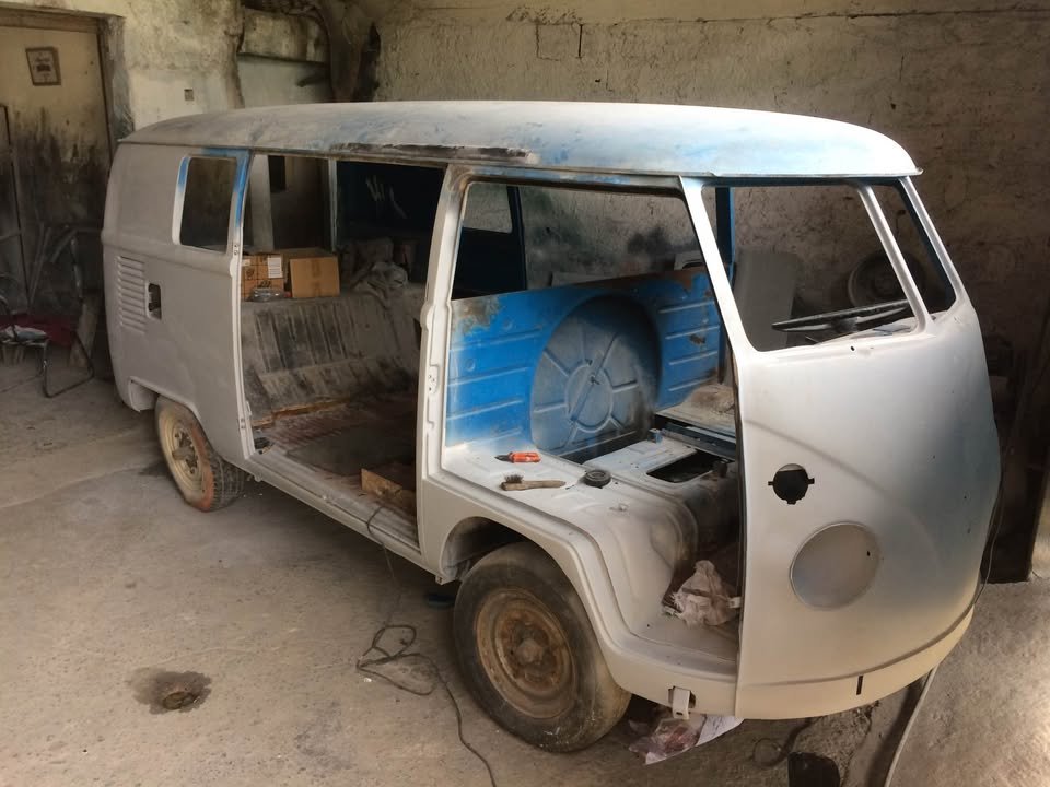 VW T1 splitwindow bus 1966
