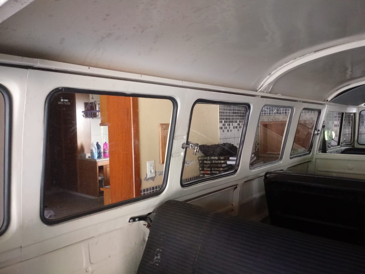 vw t1 split window bus (41).jpeg