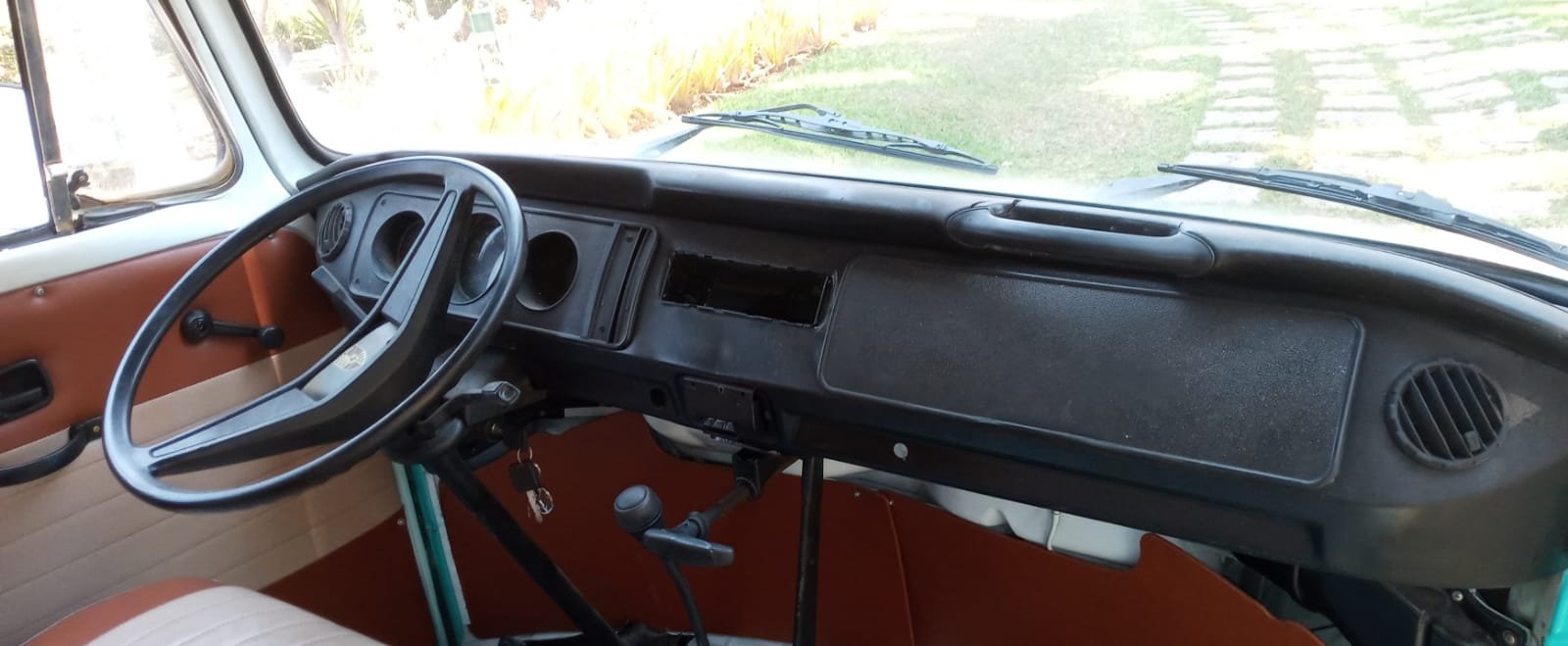 baywindow camper van (31).jpeg