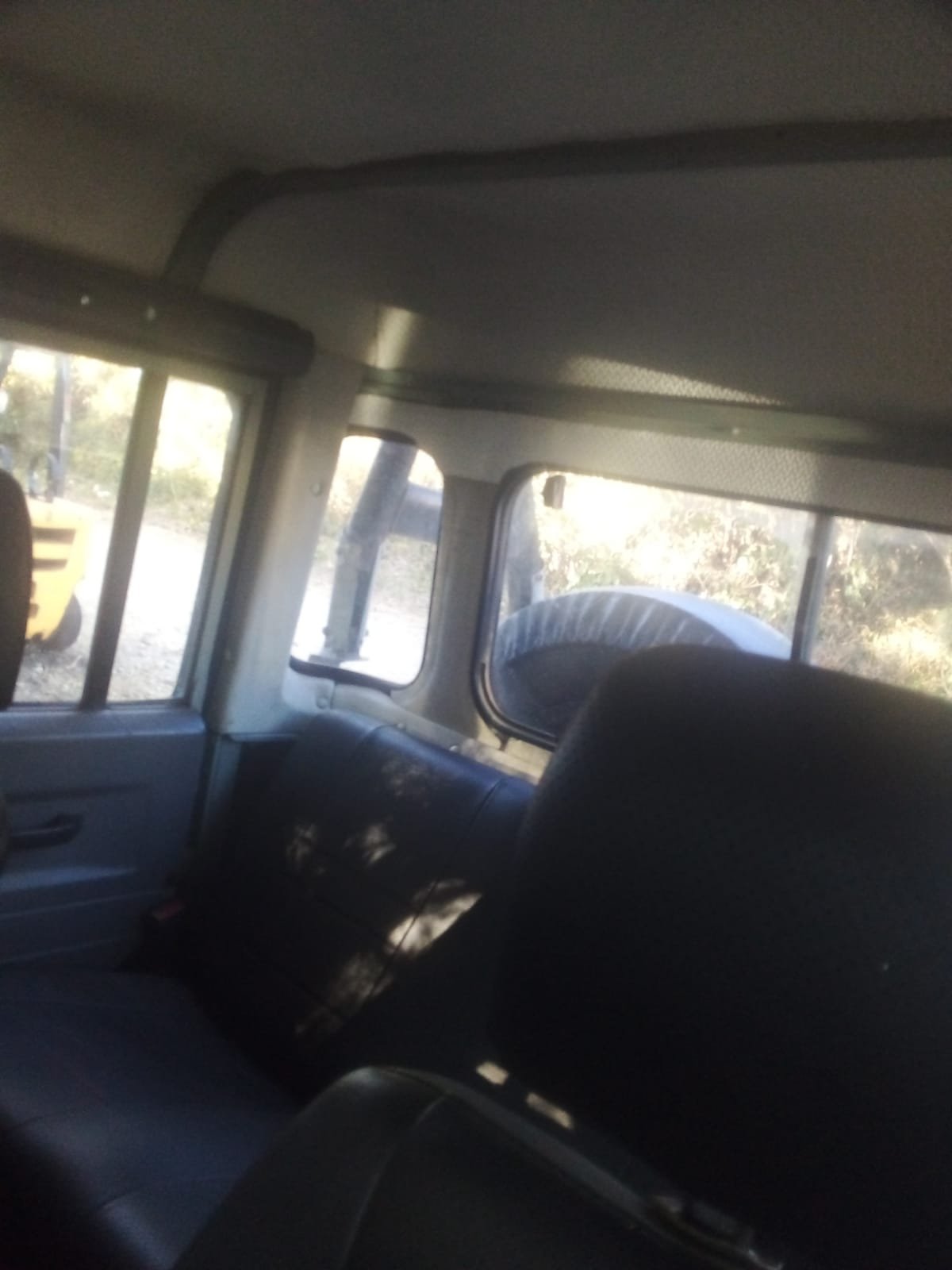 land rover 130_ (5).jpeg