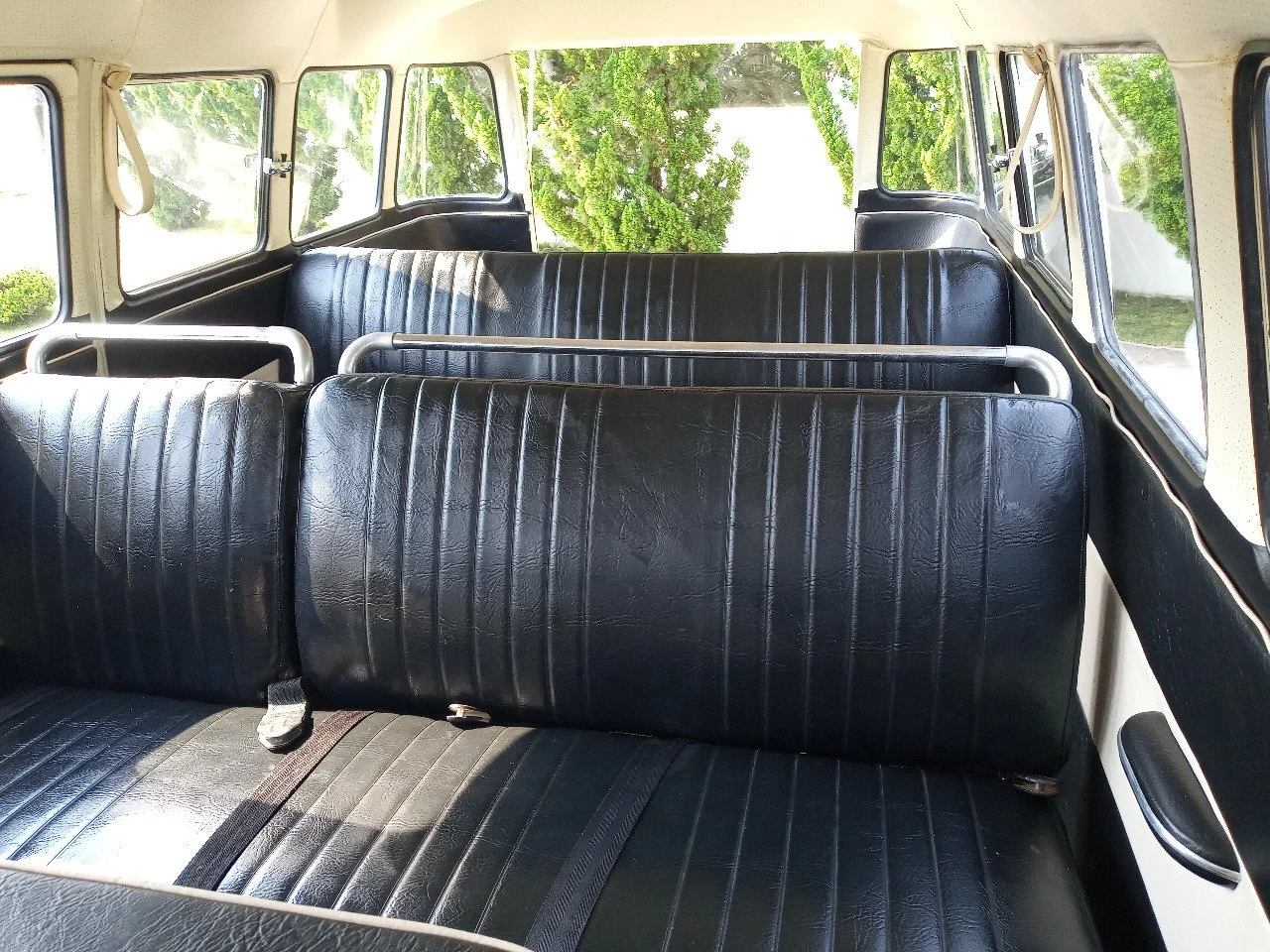 T1 split window bus 1975 — Brazilian Classic Cars