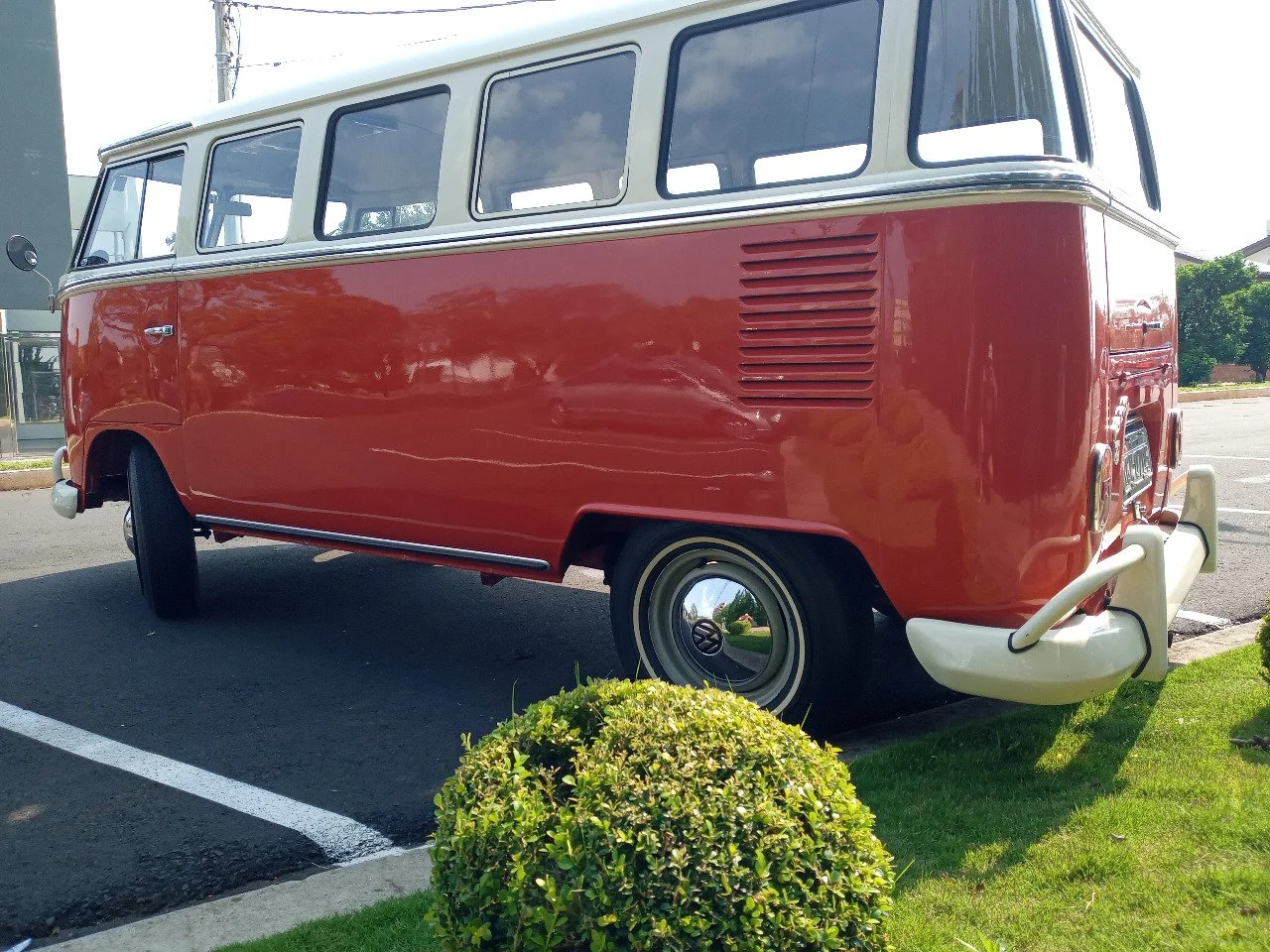 T1 split window bus 1974 — Brazilian Classic Cars