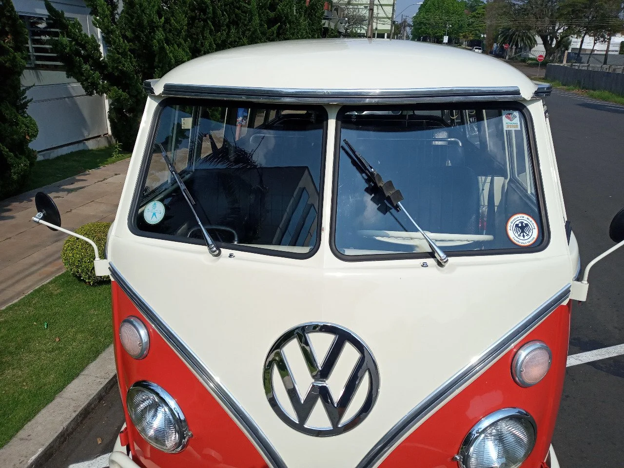 T1 split window bus 1974 — Brazilian Classic Cars