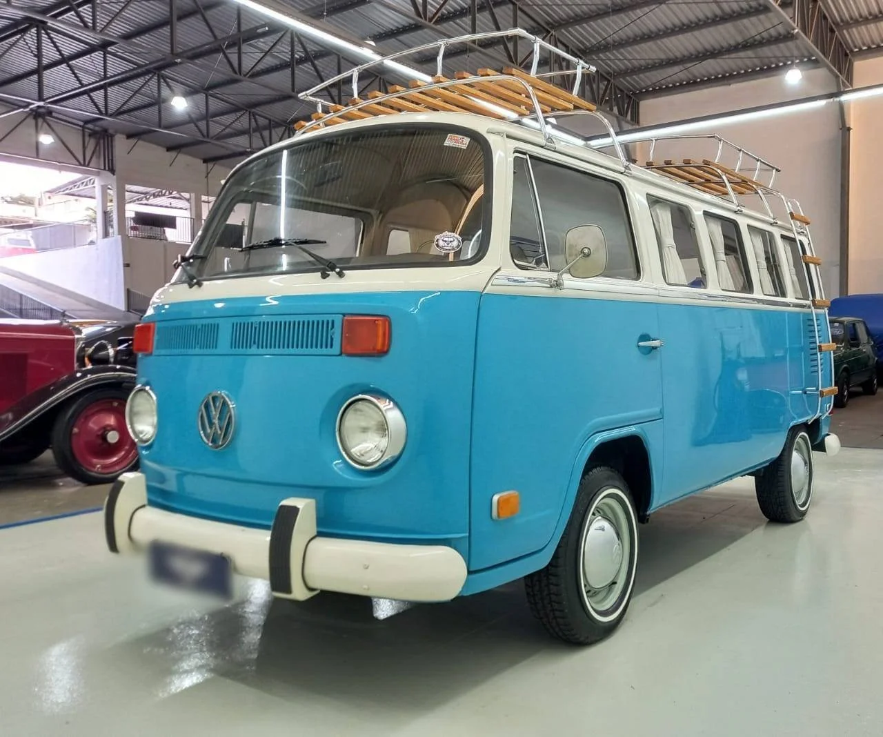VW T2 baywindow bus camper van 1984 — Brazilian Classic Cars