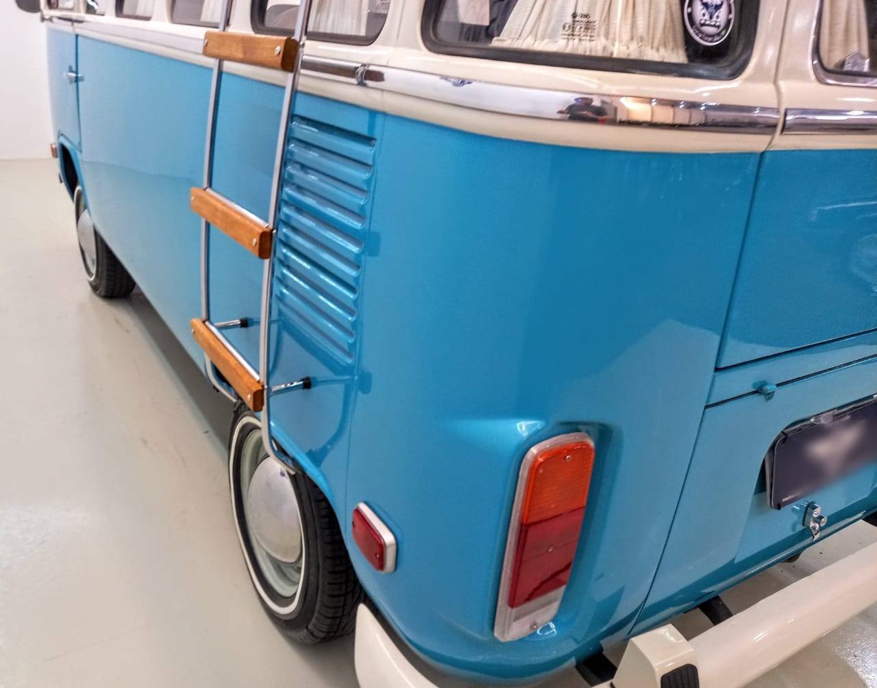 VW T2 baywindow bus camper van 1984 — Brazilian Classic Cars
