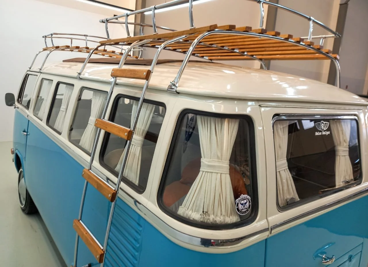 VW T2 baywindow bus camper van 1984 — Brazilian Classic Cars